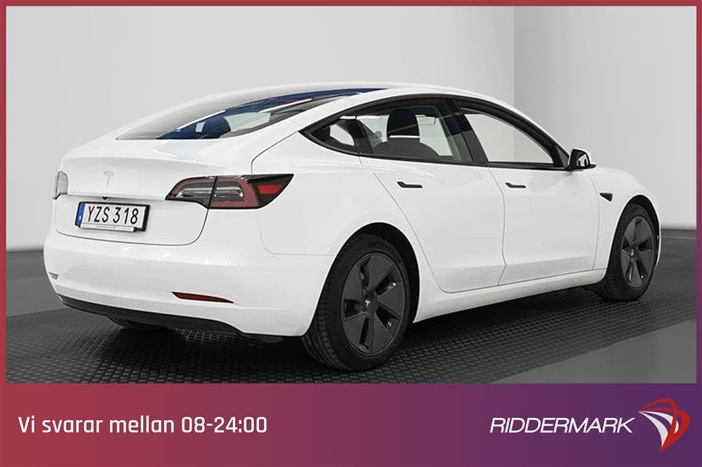 Tesla Model 3 Standard Range Plus 258hk Svensksåld Autopilotexteriör
