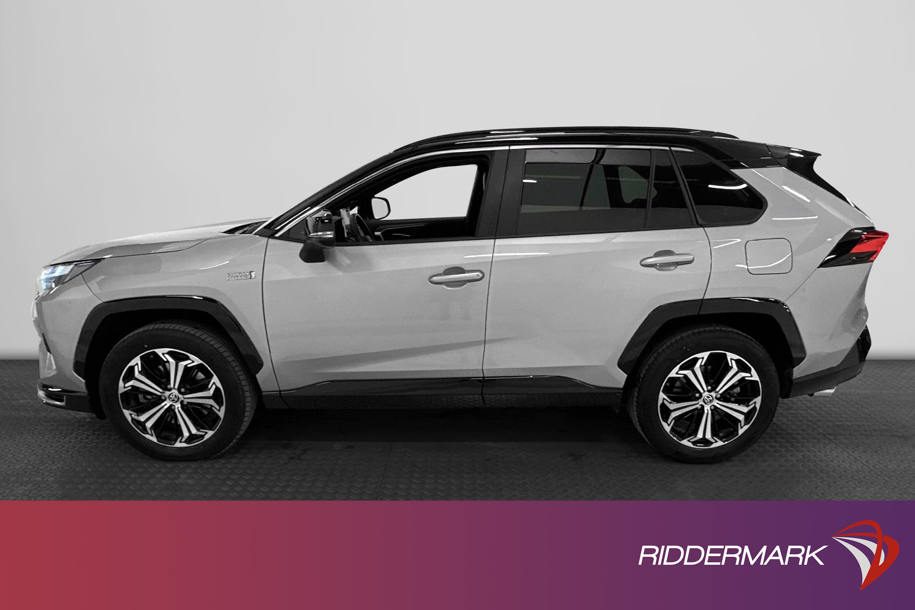 Toyota RAV4 Plug-in Hybrid E-CVT 306hk