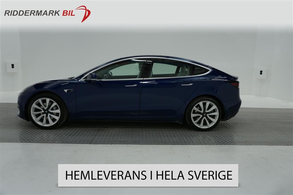 Tesla Model 3 Long Range AWD 440hk Dragkrok Ljust läder