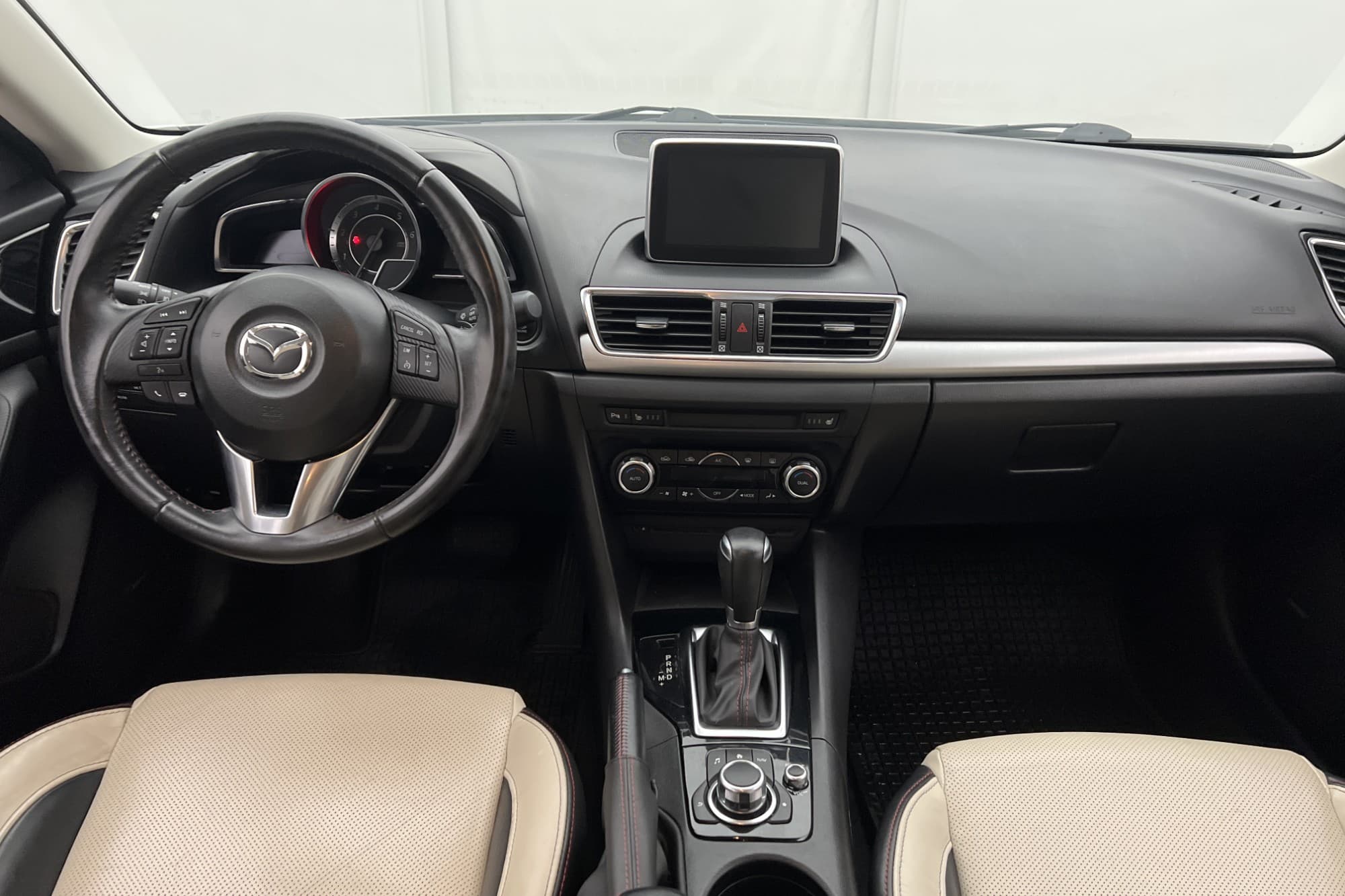 Mazda 3 Sport 2.2 150hk Optimum BOSE HUD Kamera Navi Skinn