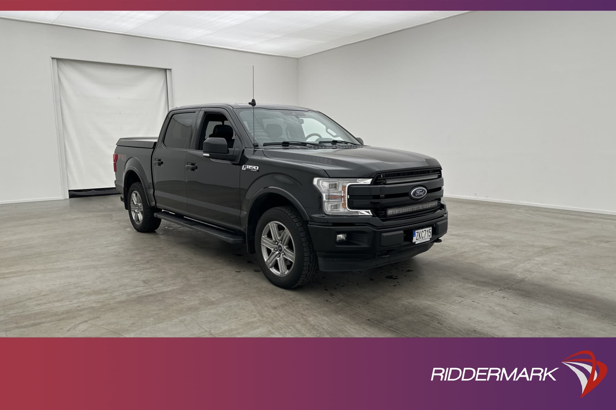 Ford F-150 LARIAT SPORT