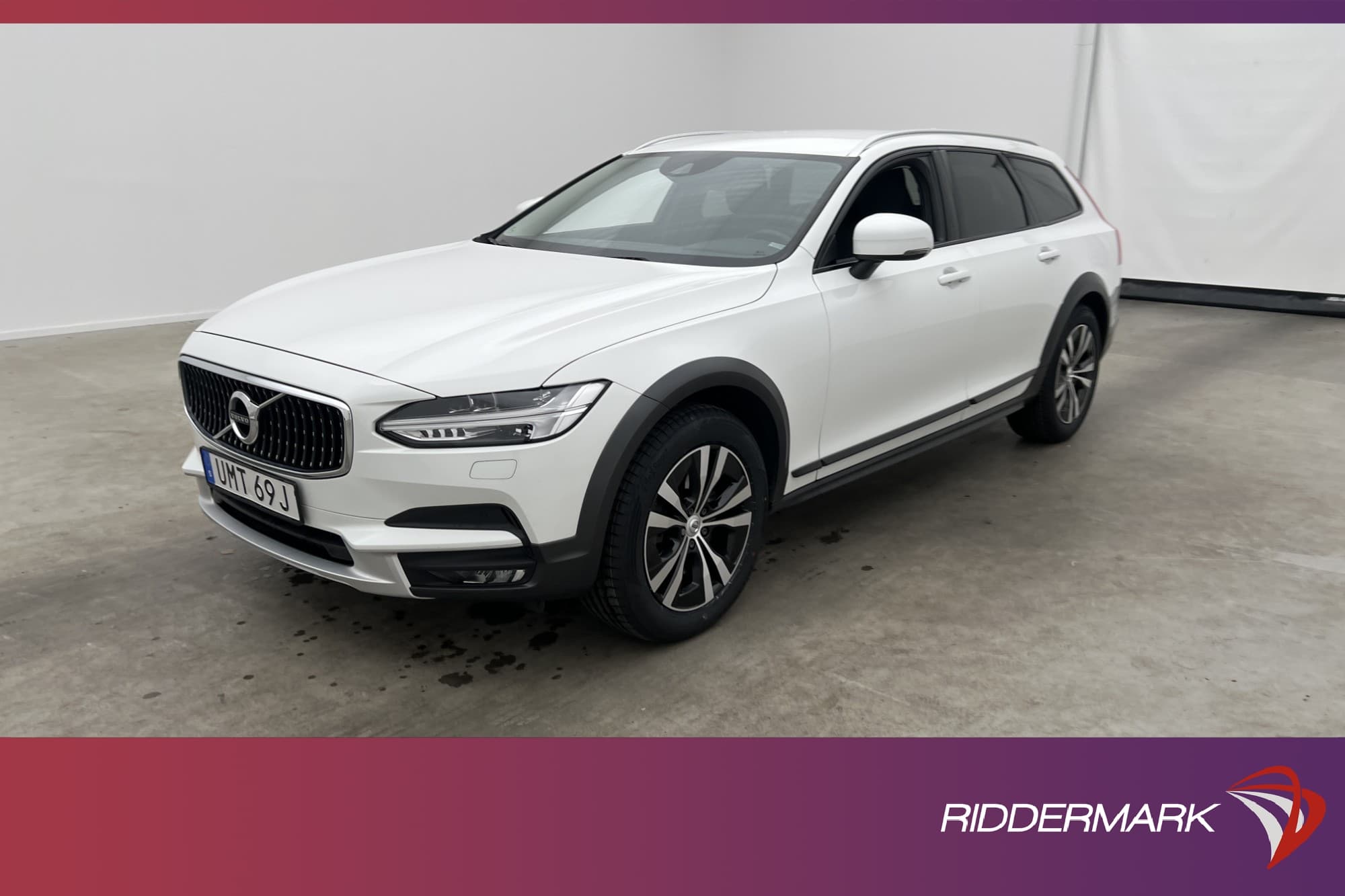 Volvo V90 Cross Country D4 AWD