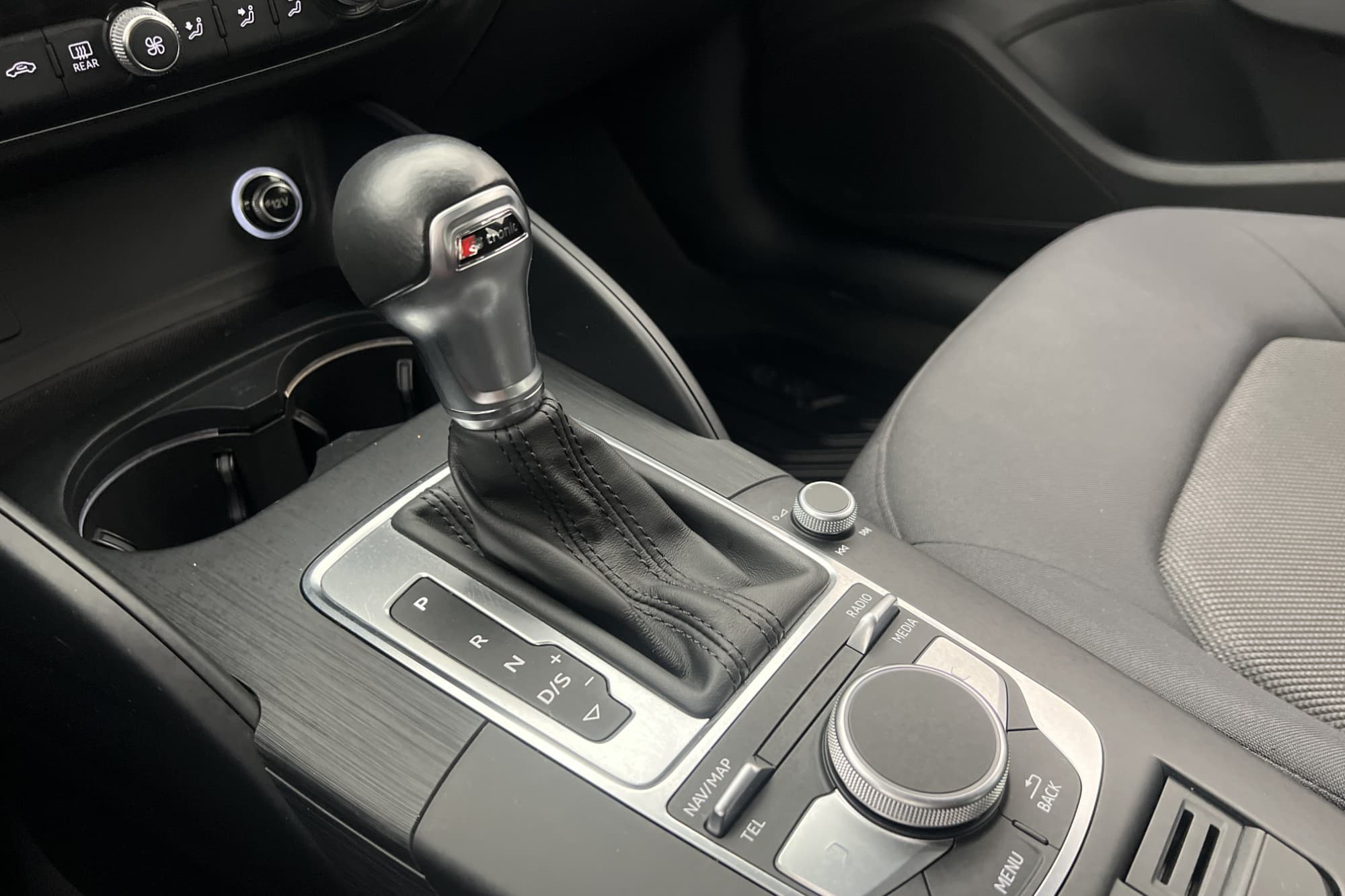 Audi A3 35 TFSI 150hk Proline CarPlay Sensorer Adap-fart