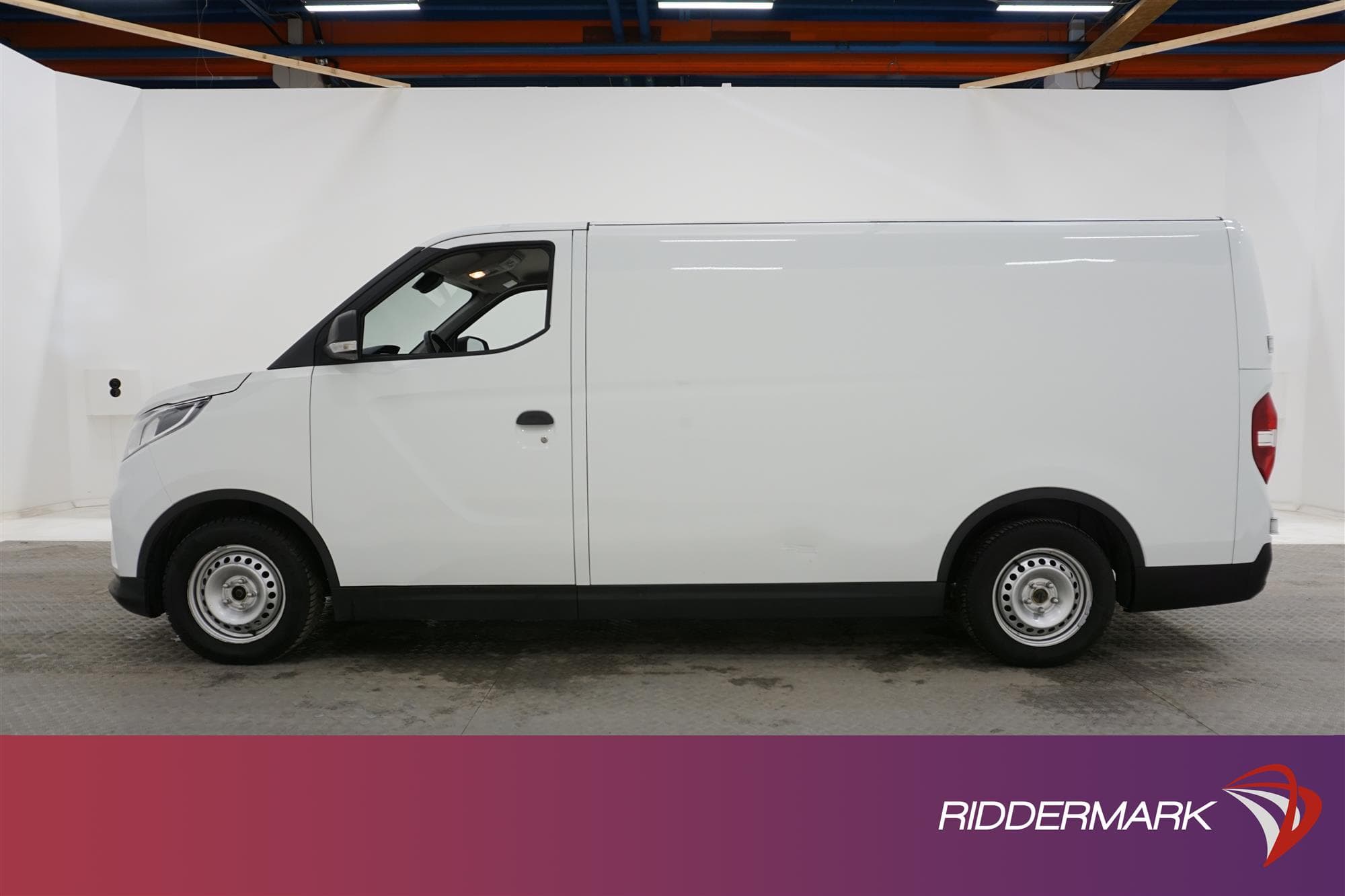 Maxus e-Deliver 3 52.5kWh Automat LWB Kamera Moms