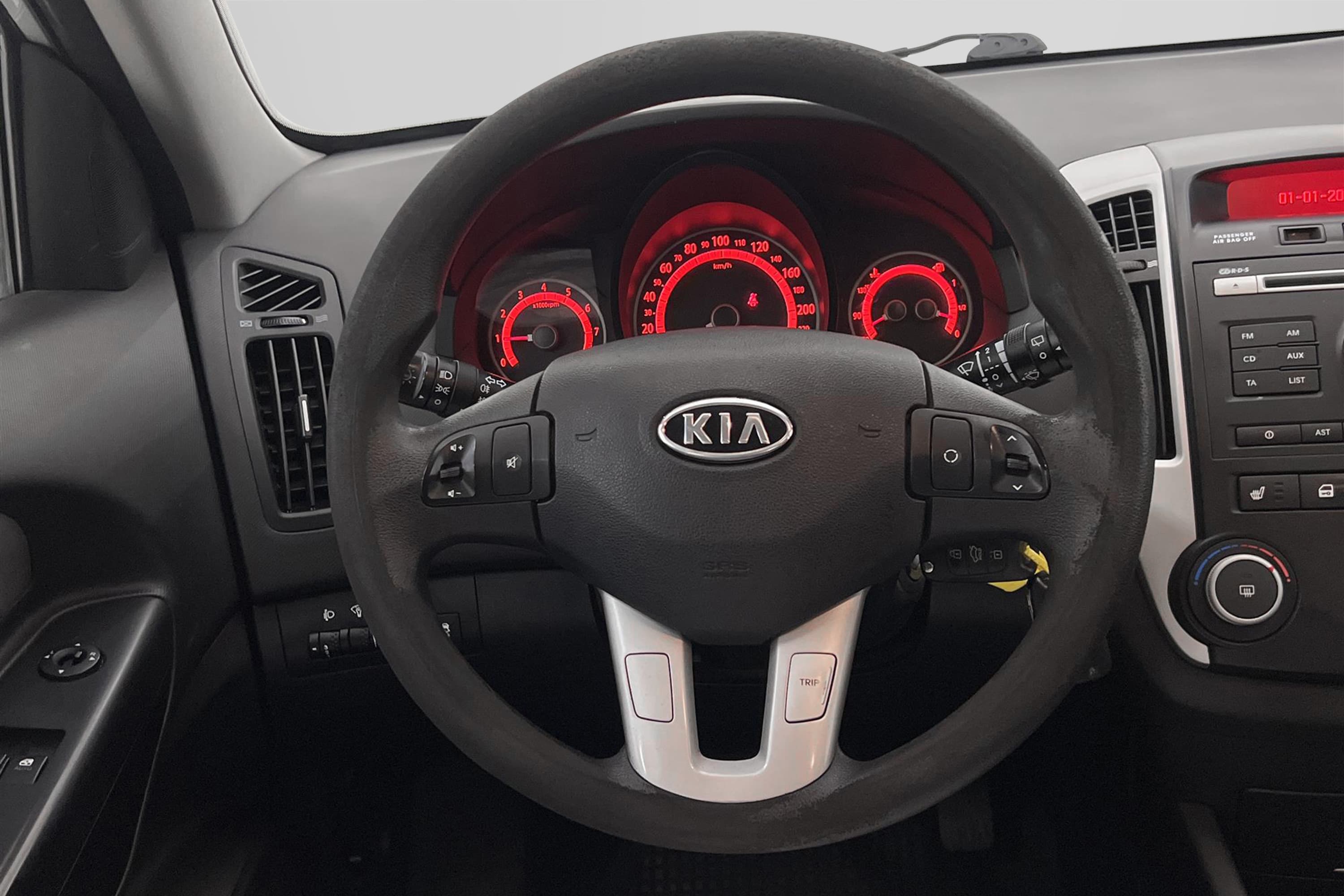 Kia Ceed 1.4 CVVT 90hk M-Värm Nyserv 822kr Skatt 0,49L/mil