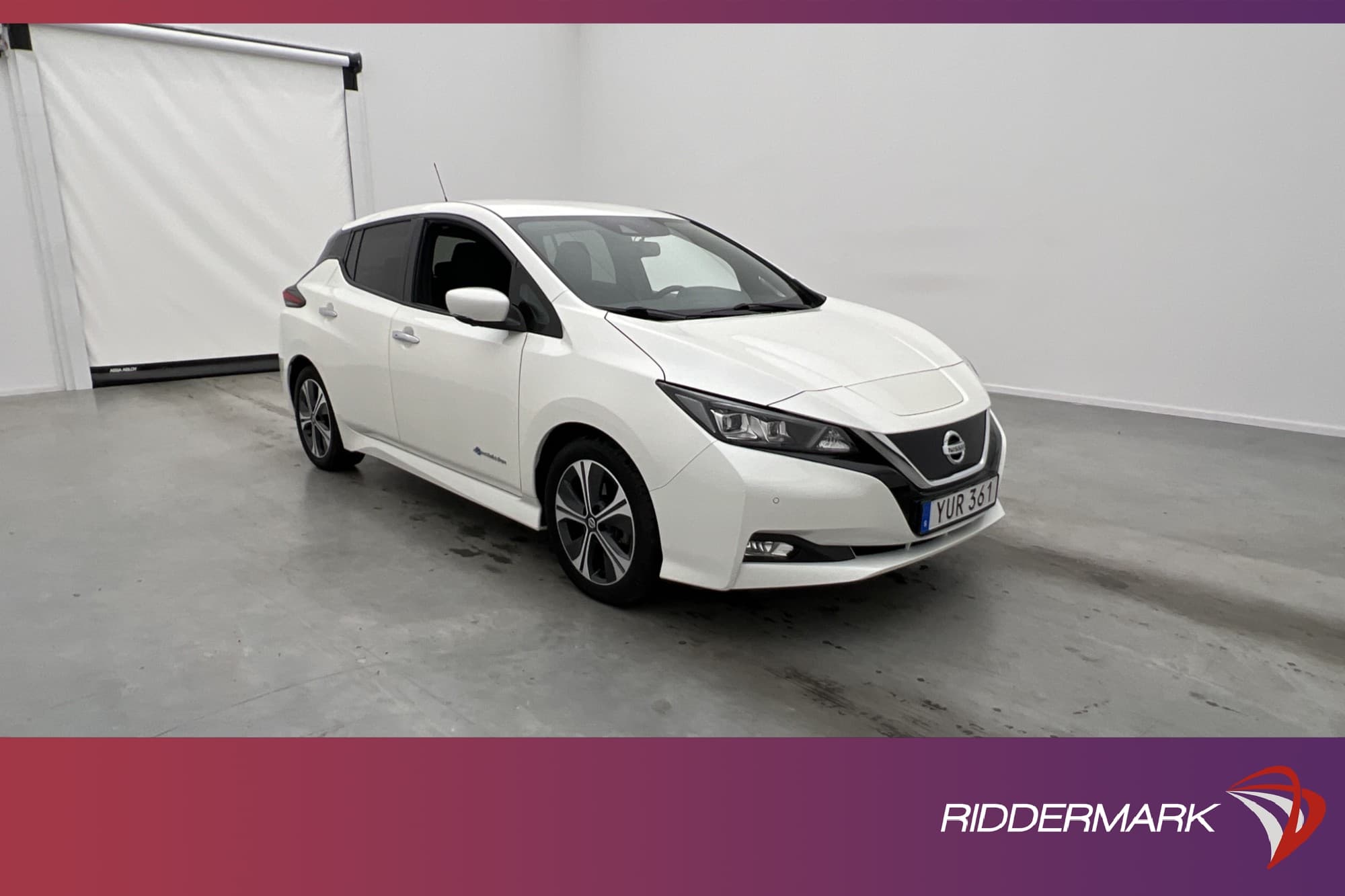 Nissan Leaf 40 kWh 150hk Tekna Värmare BOSE 360° Navigation