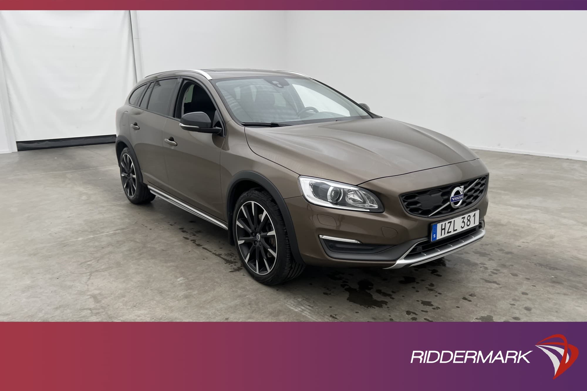 Volvo V60 Cross Country T5