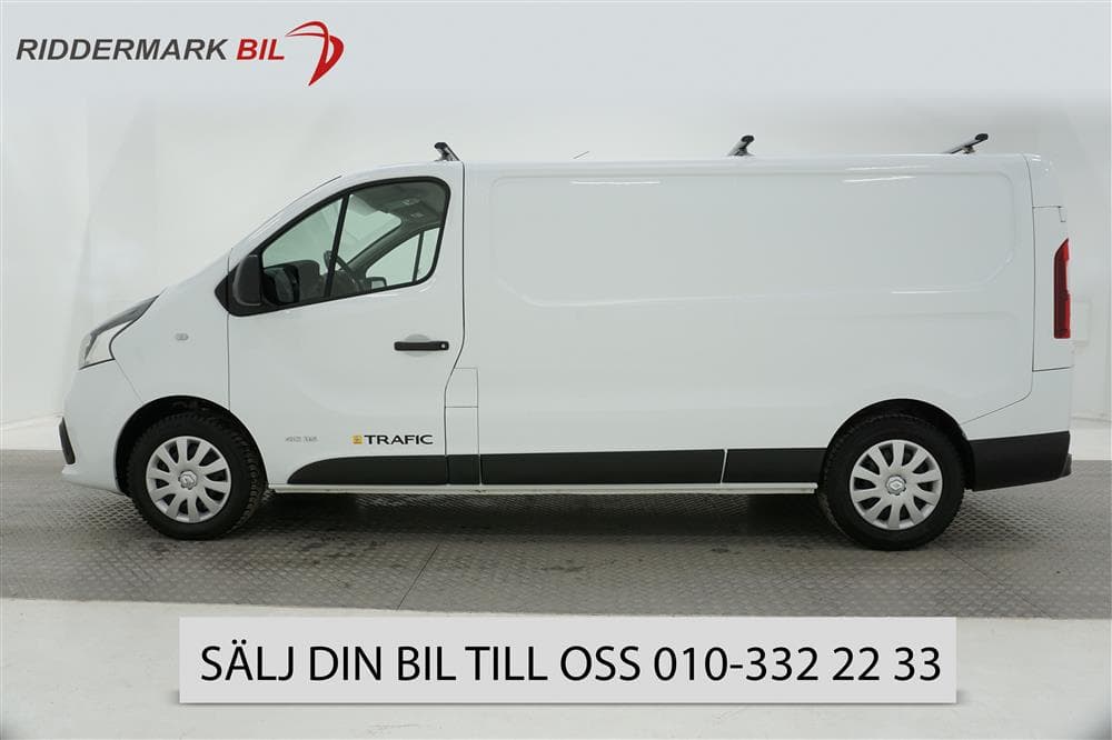 Renault Trafic 1.6 dCi 115hk L2 Värmarre Drag Moms 3-sits