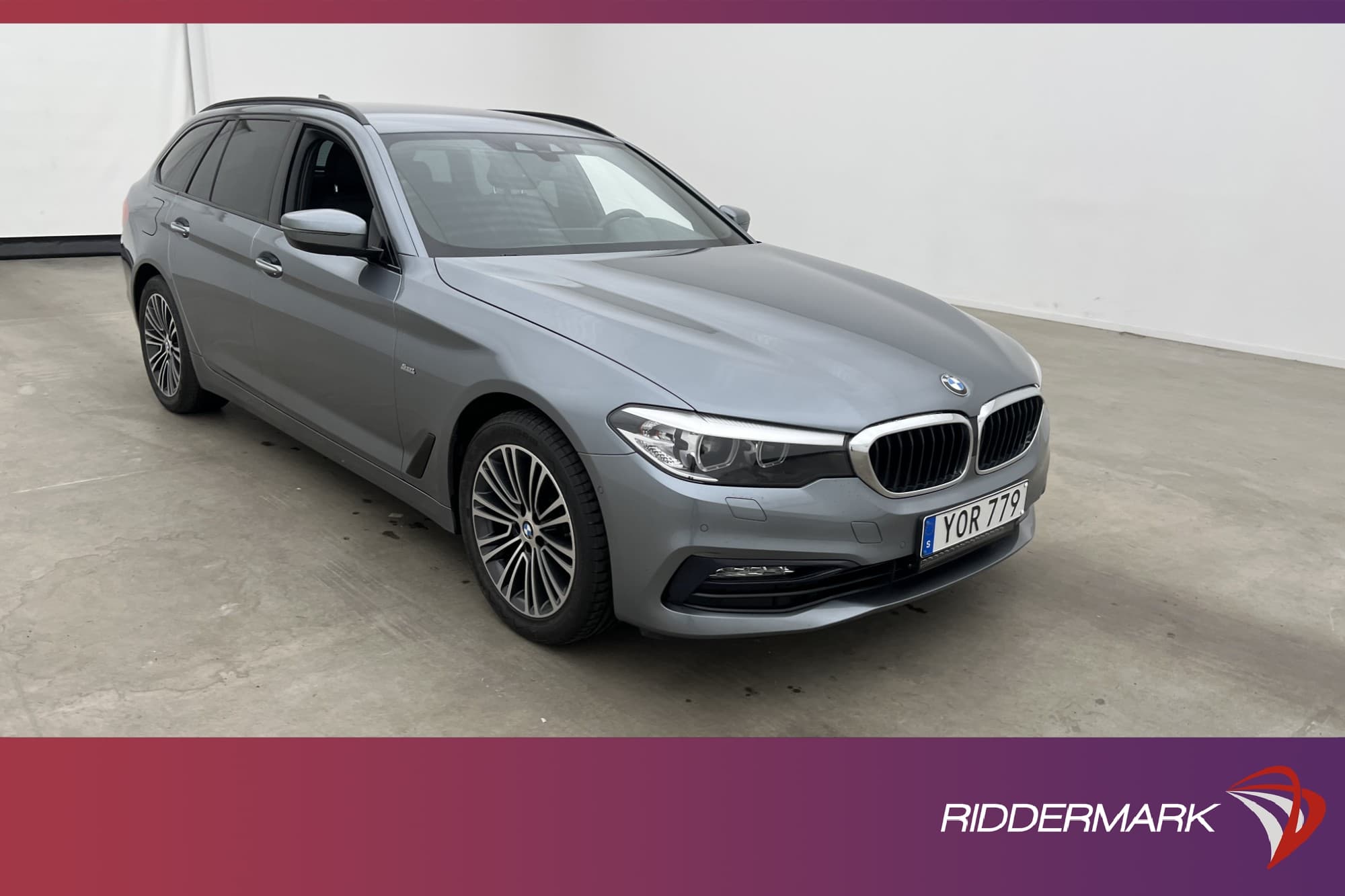 BMW 520 d 190hk xDrive Sport Line Värmare Kamera Drag Navi