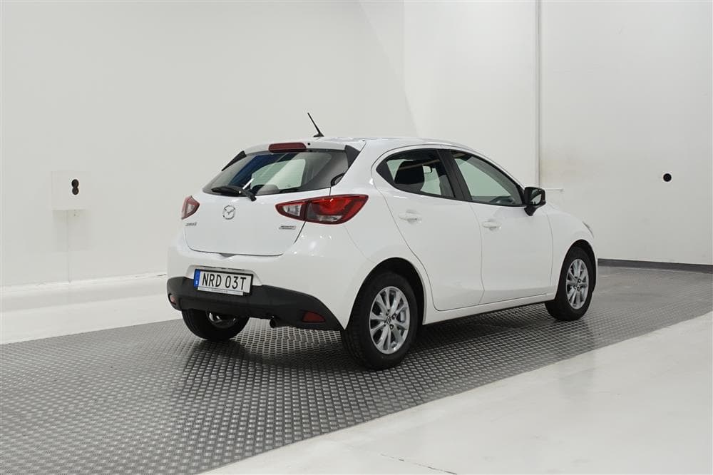 Mazda 2 5dr 1.5 75hk 2 Bruk Motorvärmare Välserv 0,49l/milexteriör