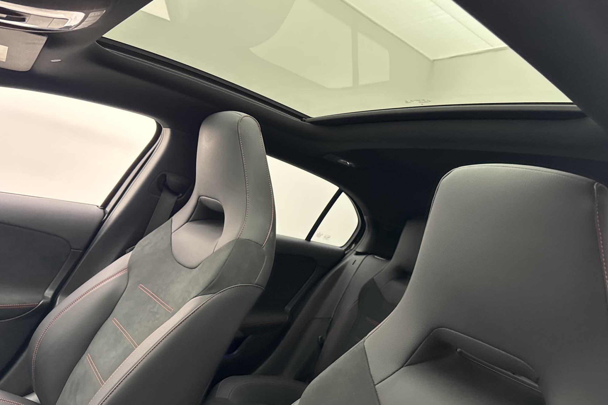 Mercedes-Benz A 35 AMG 4Matic 306hk Pano HUD 360° Sv.Såld