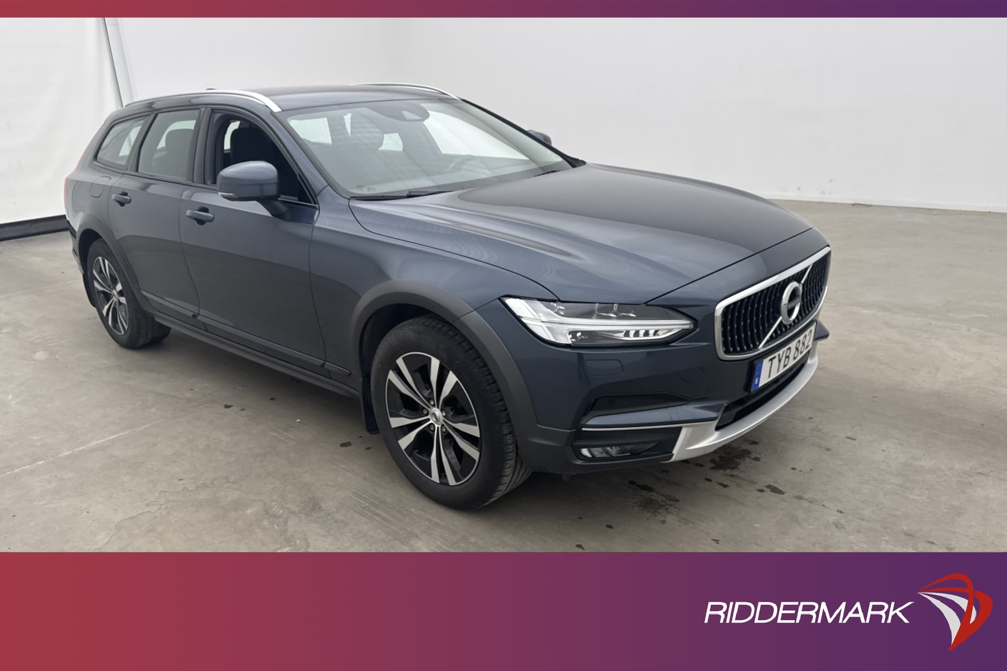 Volvo V90 Cross Country D4 AWD Momentum