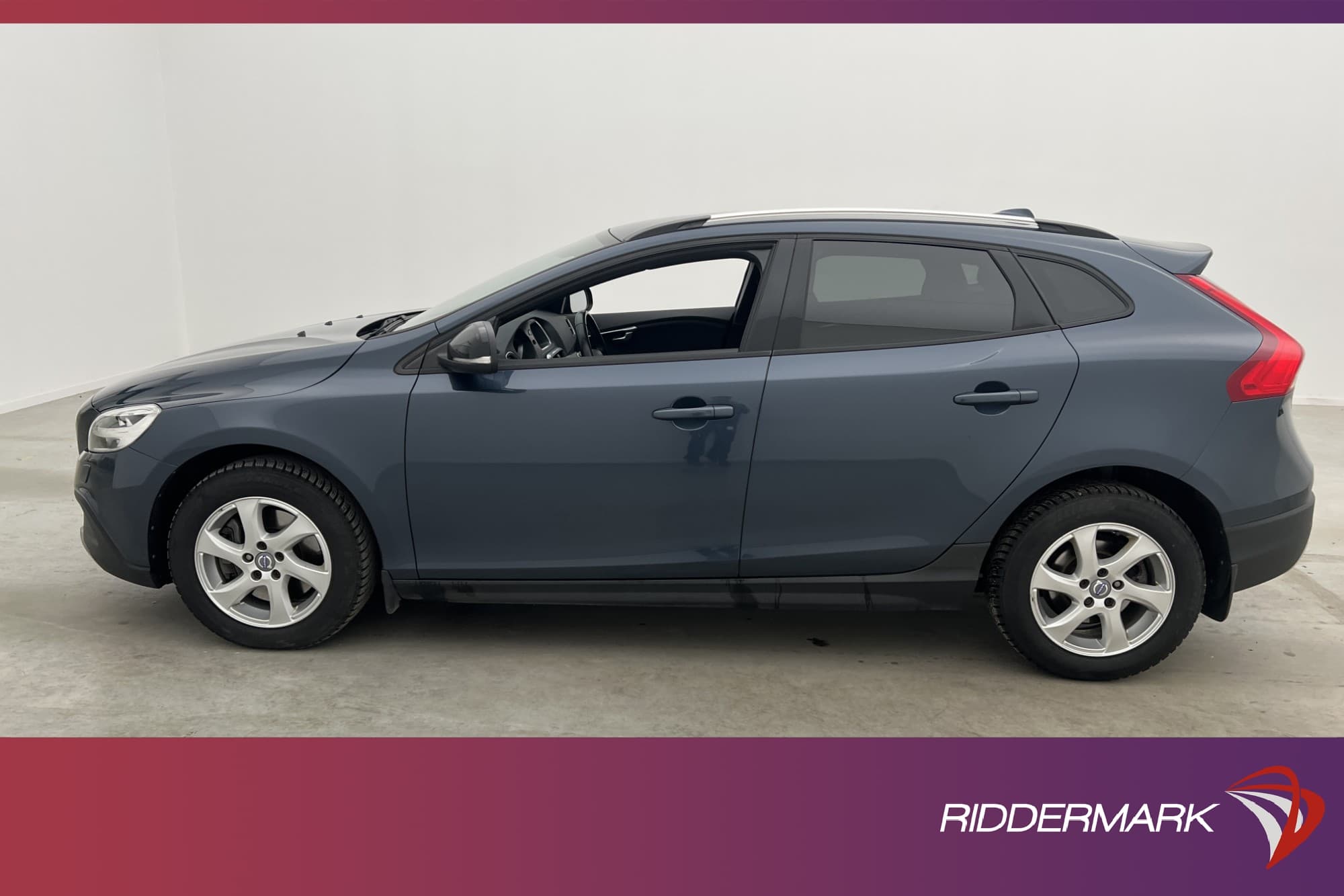 Volvo V40 Cross Country D4 Momentum
