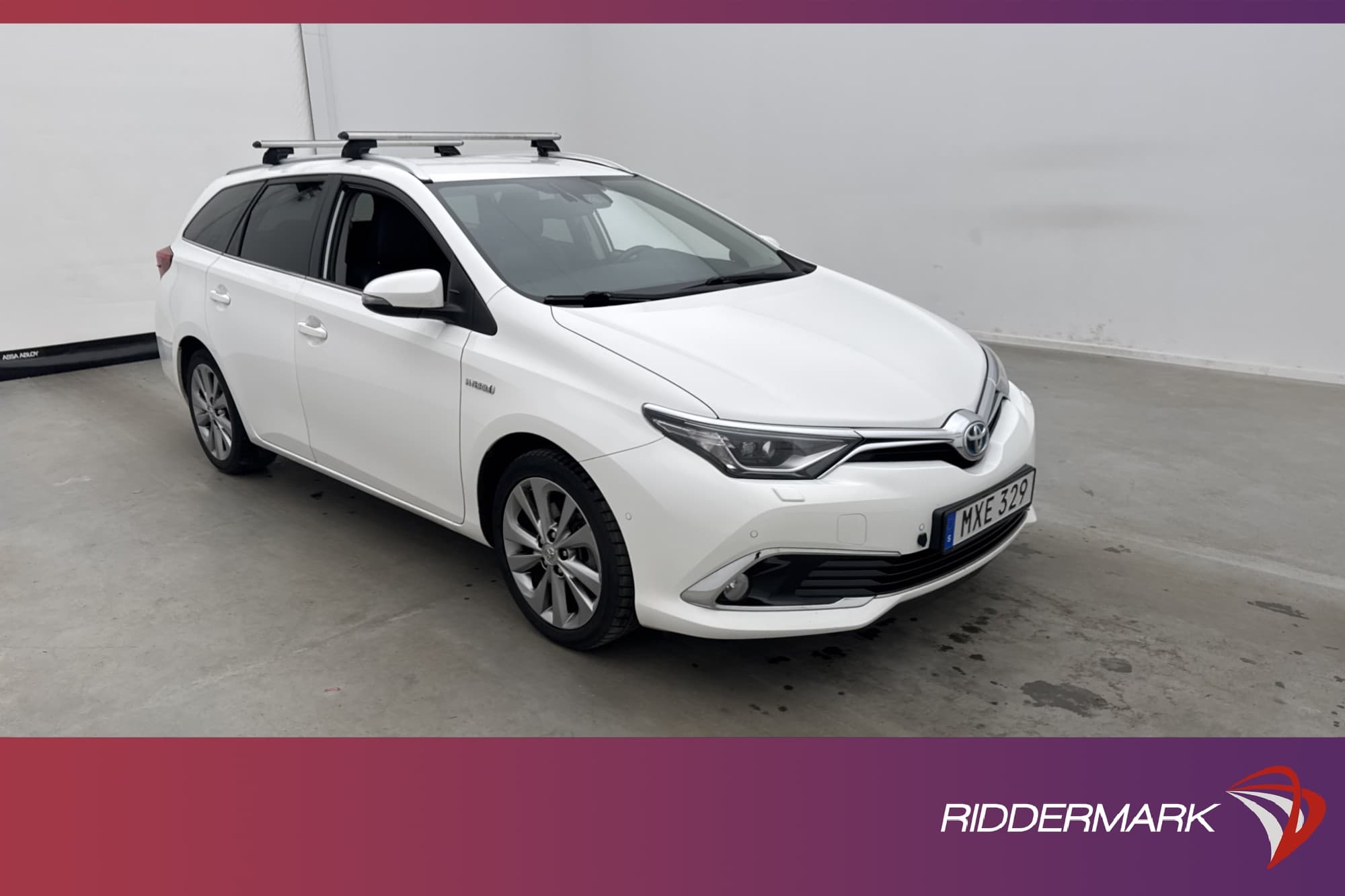 Toyota Auris TS Hybrid 136hk