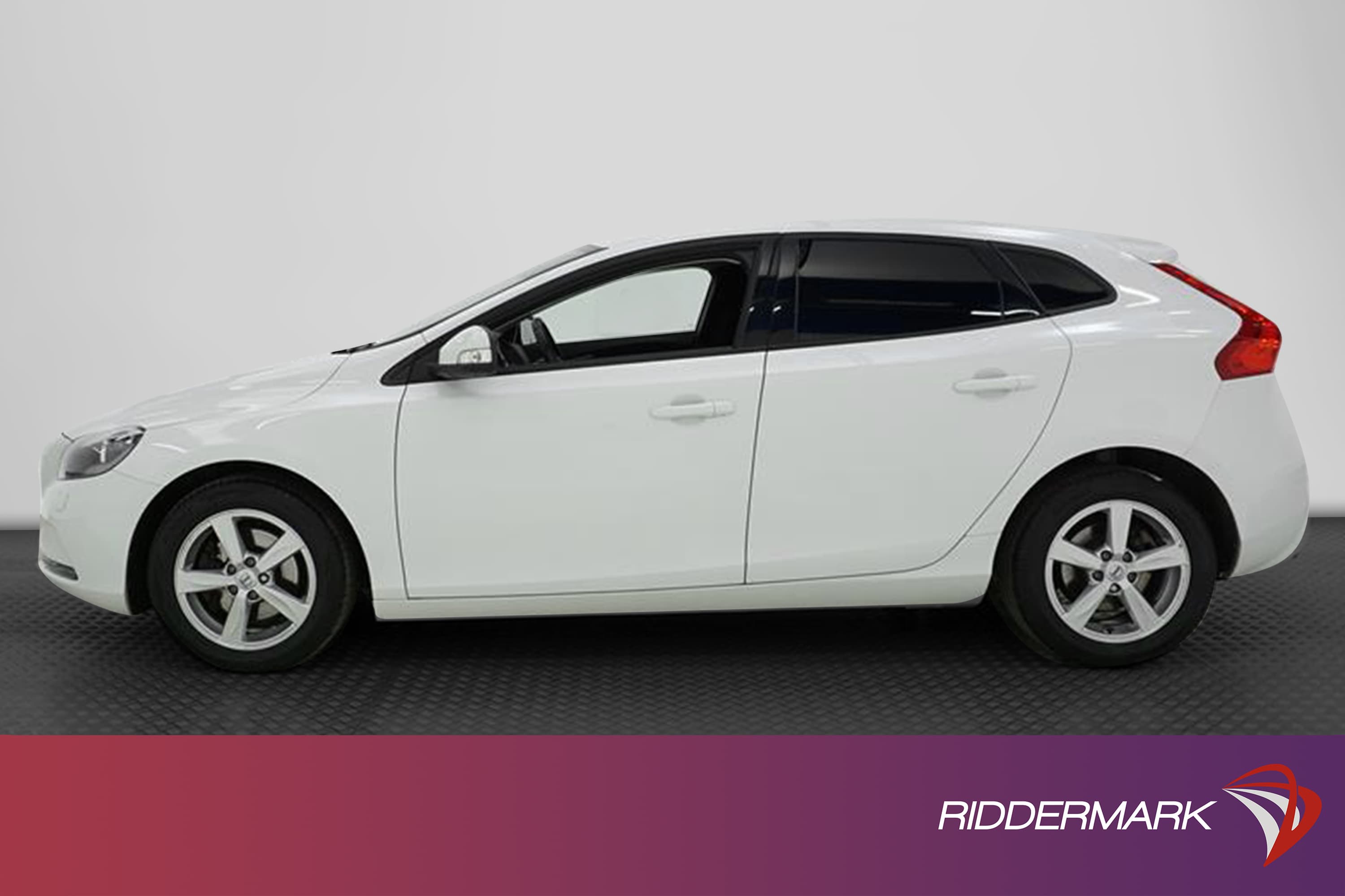 Volvo V40 T3 152hk  Voc Drag B-Värm Adaptiv Lane Assist PDC exteriör
