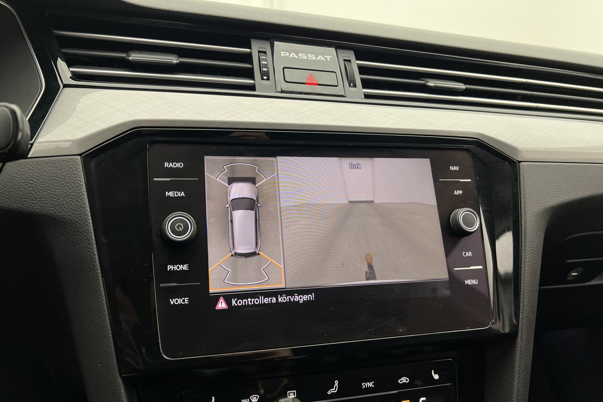 Volkswagen Passat Sportscombi GTE 218hk 360 CarPlay Dragkrok