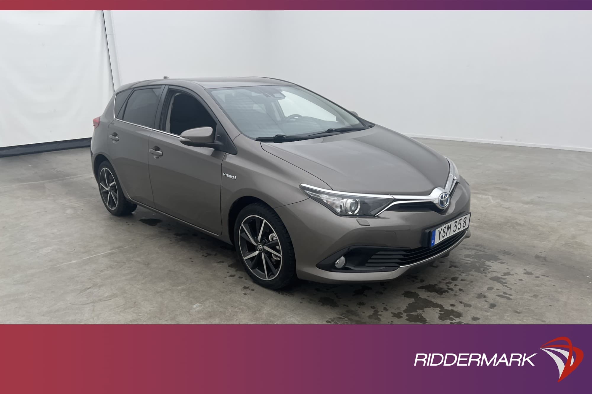 Toyota Auris Hybrid 136hk