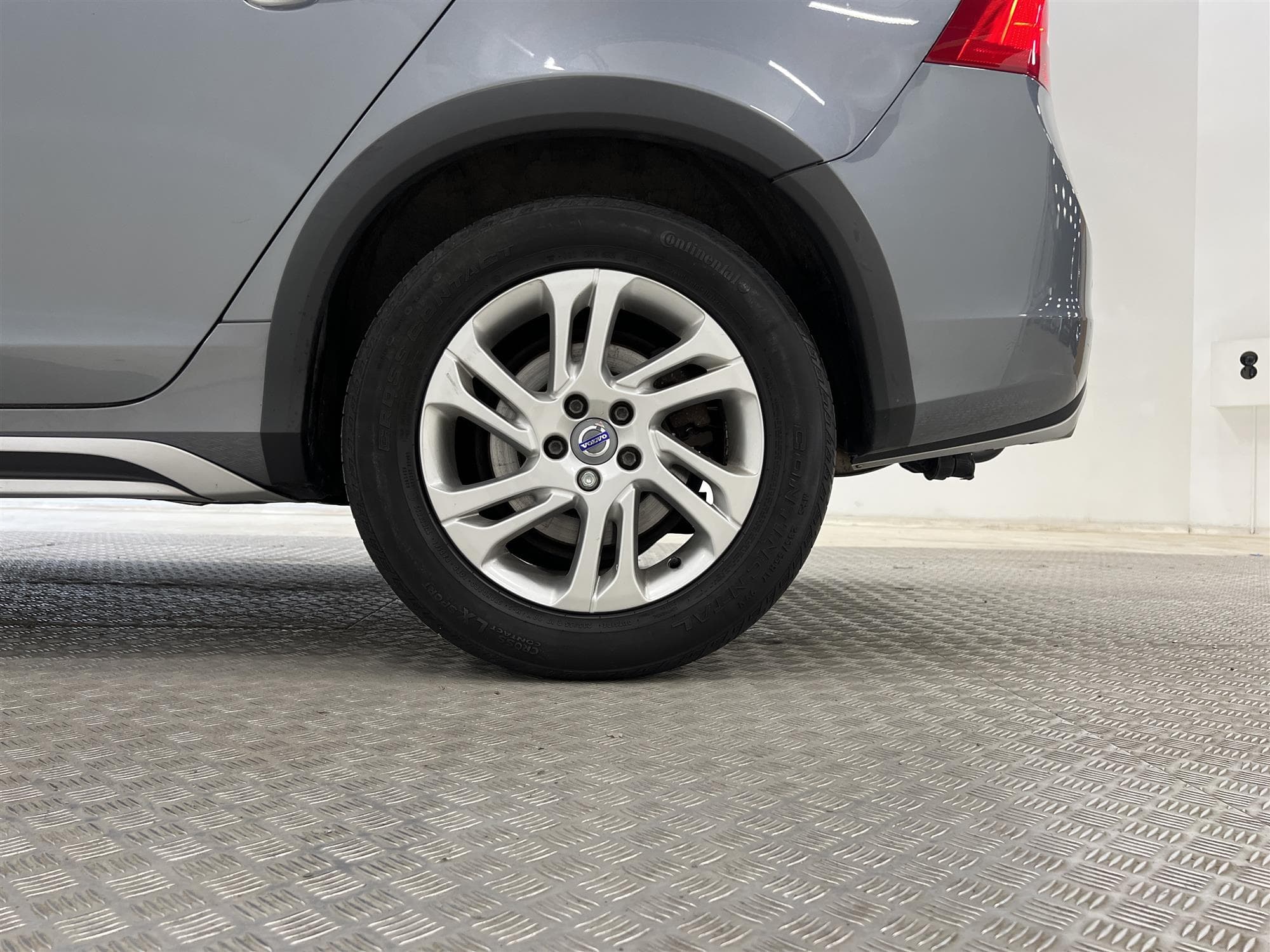 Volvo V60 Cross Country D4 190hk Voc D-Värm Drag BLIS PDC