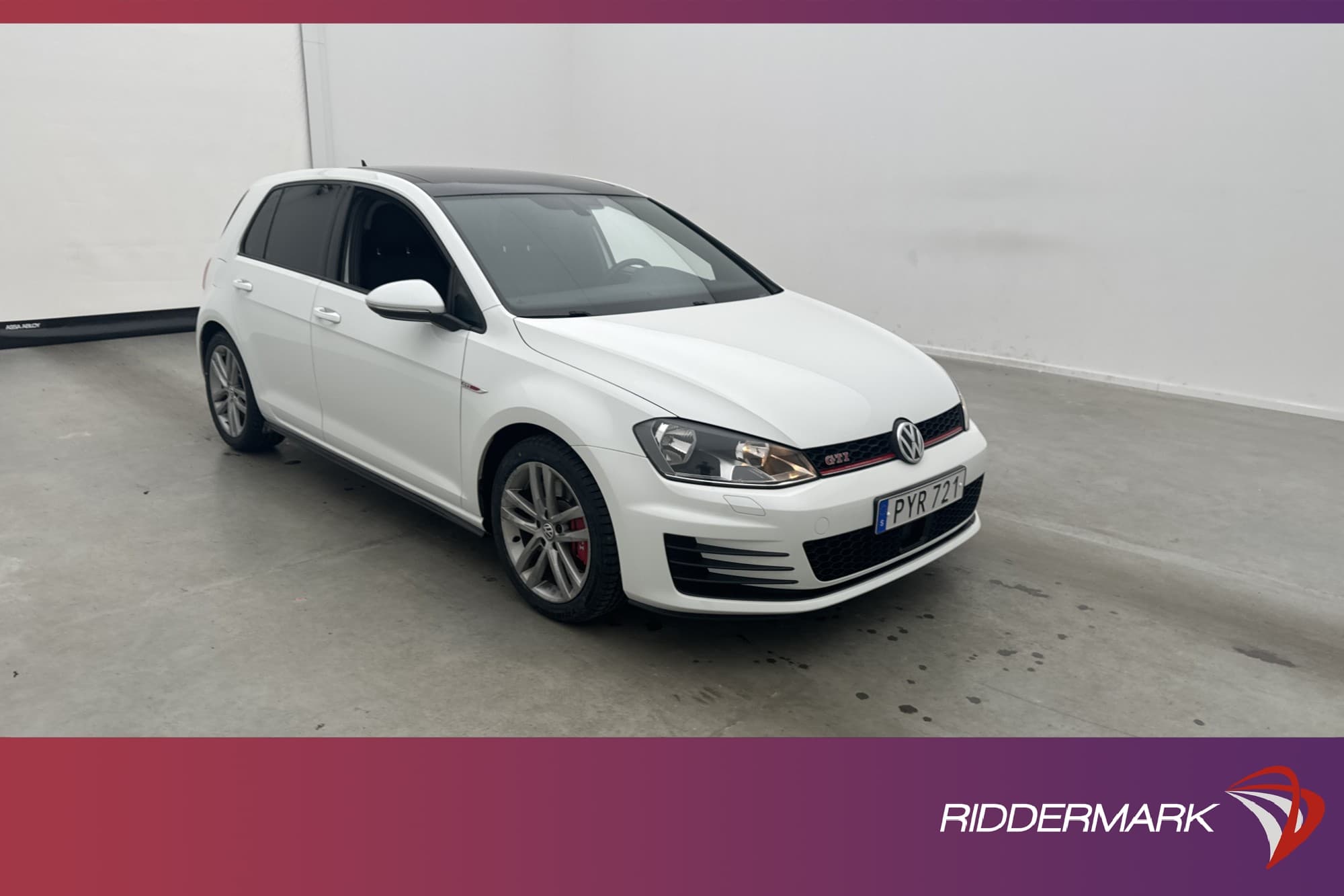 Volkswagen Golf GTI Performance 230hk