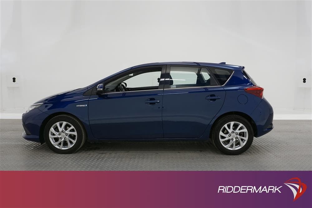 Toyota Auris Hybrid e-CVT 136hk