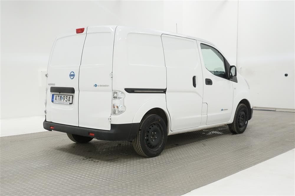 Nissan e-NV200 40,0 kWh 109hk El-skåpbil Kamera Moms 