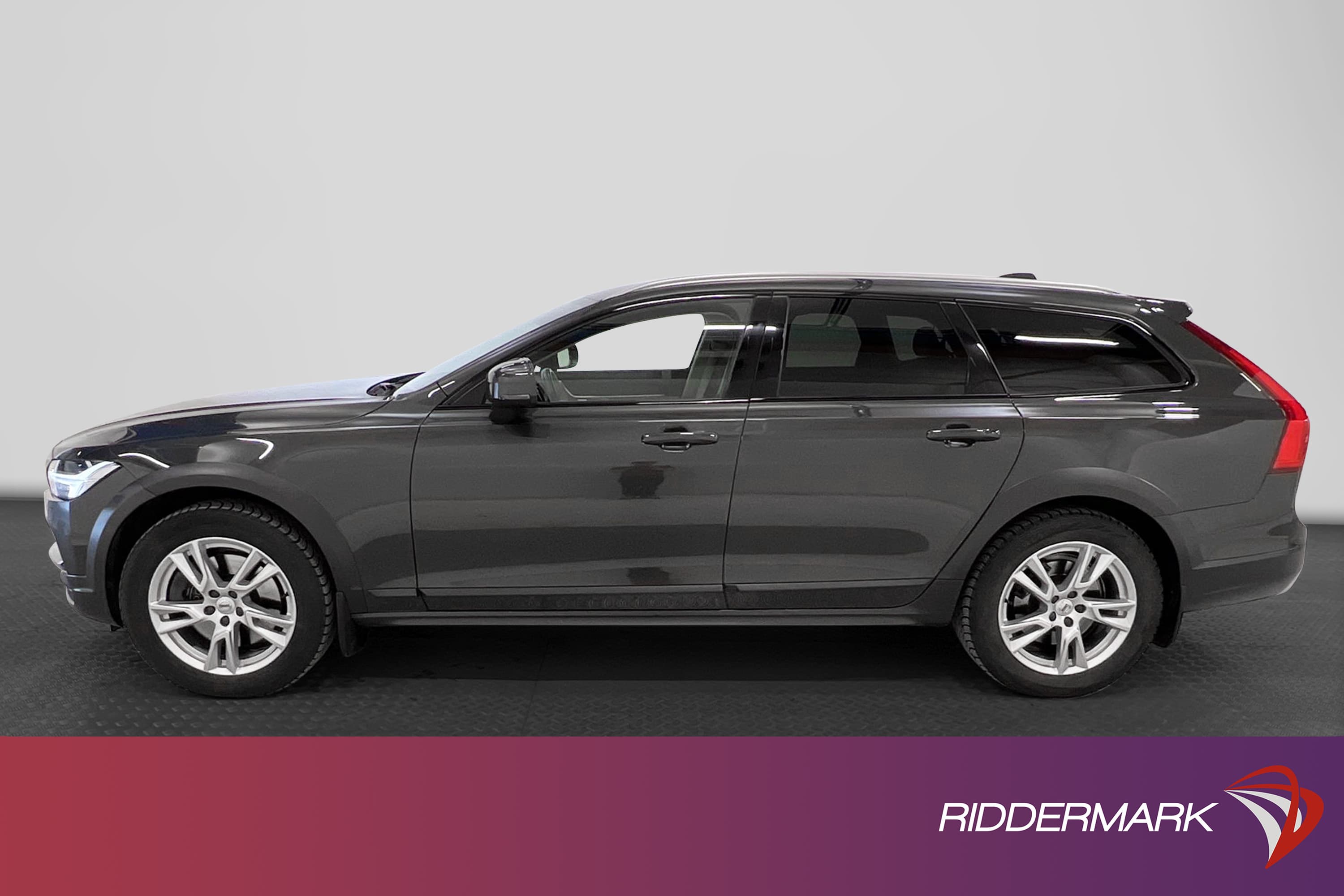 Volvo V90 Cross Country D4 AWD