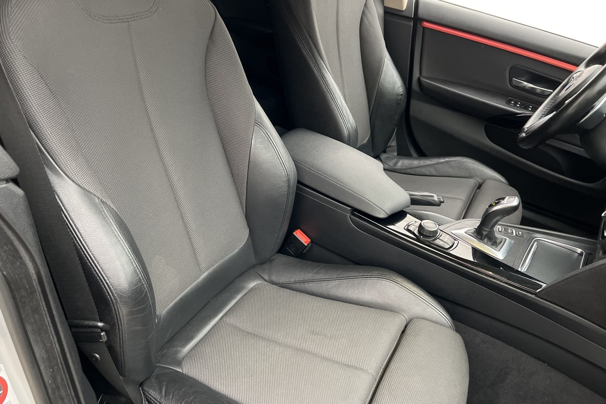BMW 420d xDrive Gran Coupé 190 hk Sport line P-Sensorer Drag