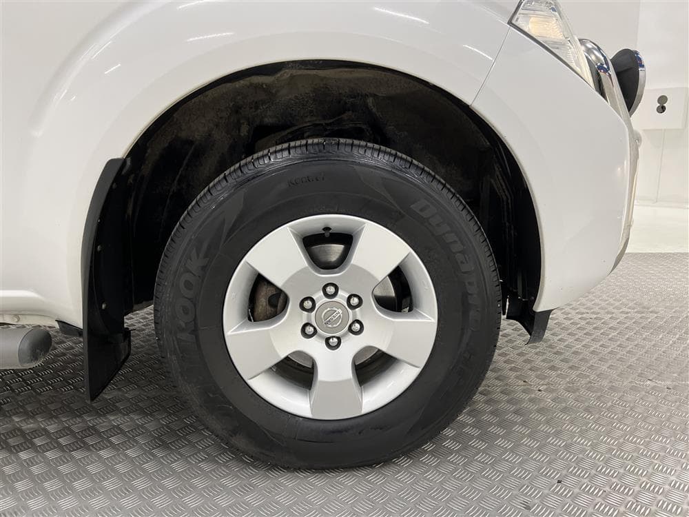 Nissan Navara 2.5dCi Automat Taklucka Navi Kamera Dragkrok interiör