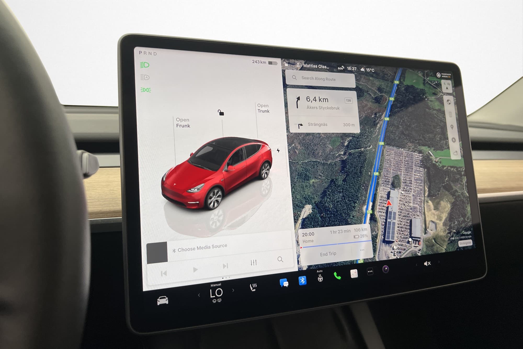 Tesla Model Y Long Range AWD Autopilot Svensksåld MOMS