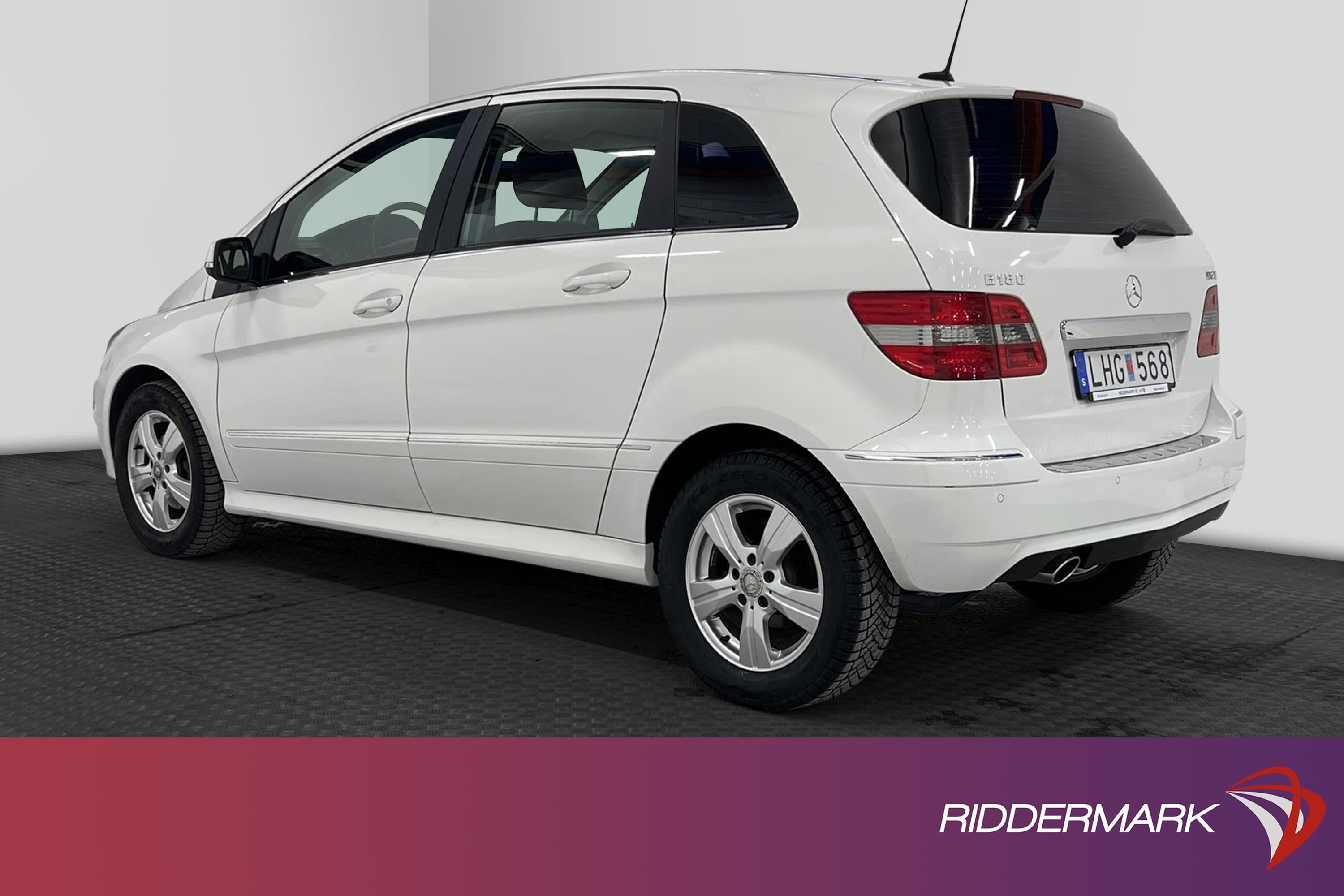 Mercedes-Benz B 180 116hk