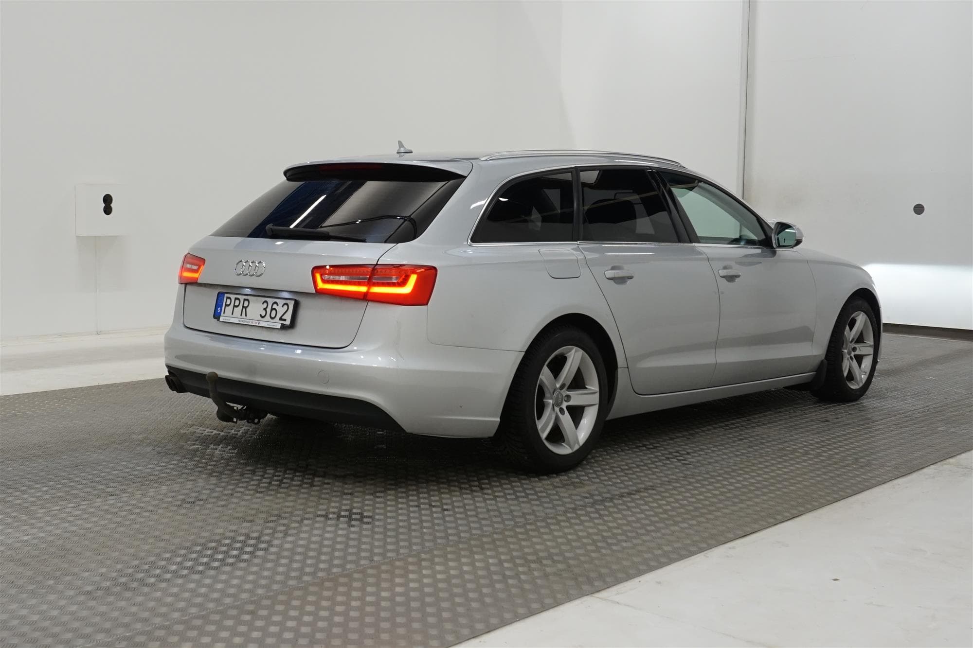 Audi Avant 2.0 TDI DPF 177hk Dragkrok Nyservad 0,51L/mil