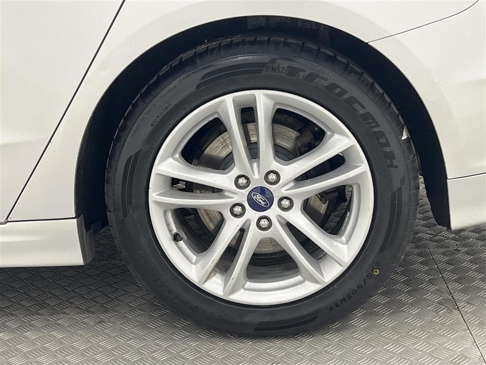 Ford Mondeo 2.0 AWD 180hk Värmare Navi Kamera Drag 0,52l/mil