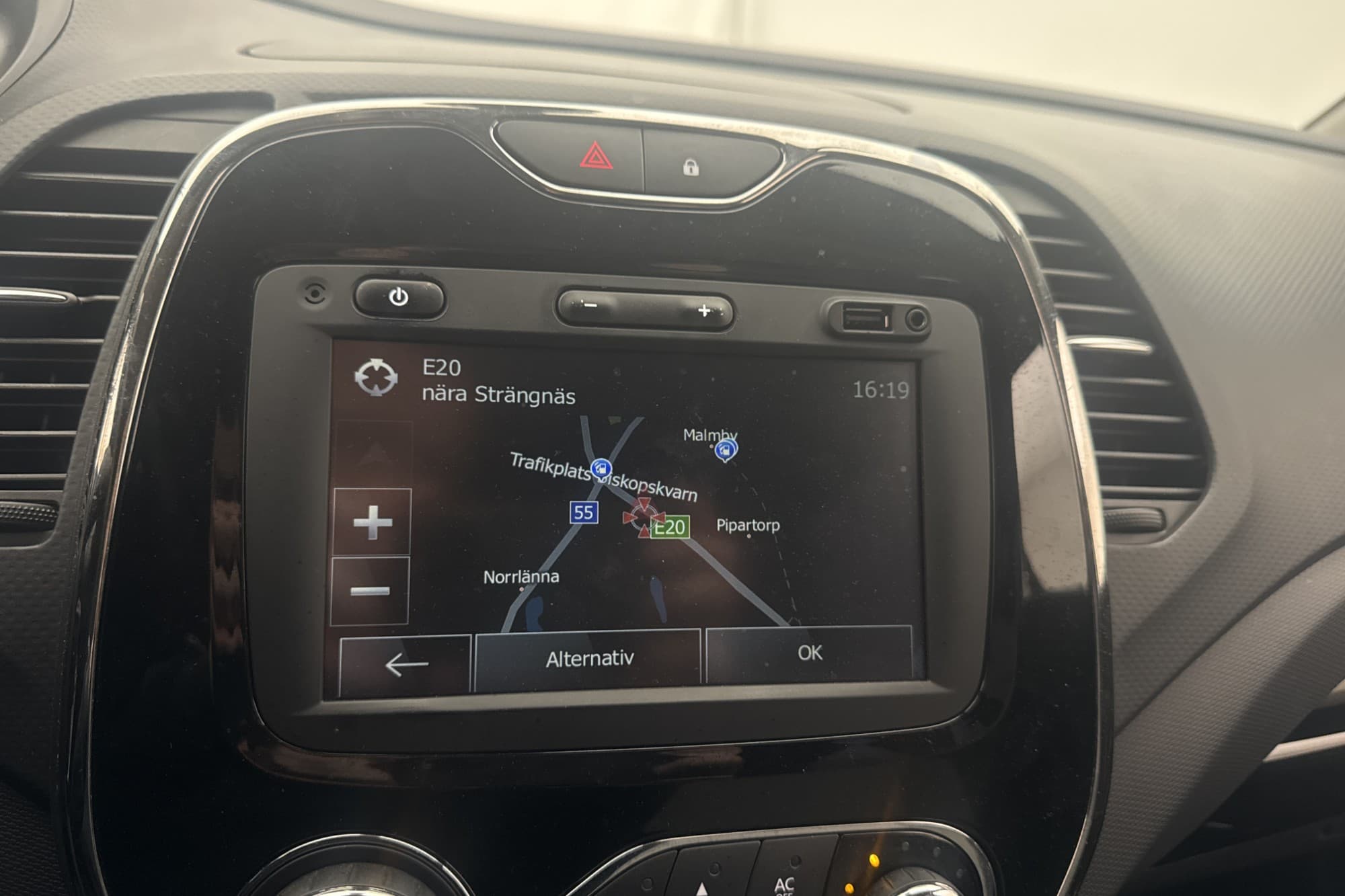 Renault Captur 1.2 TCe 120hk Navi Låg skatt 0,54L/mil