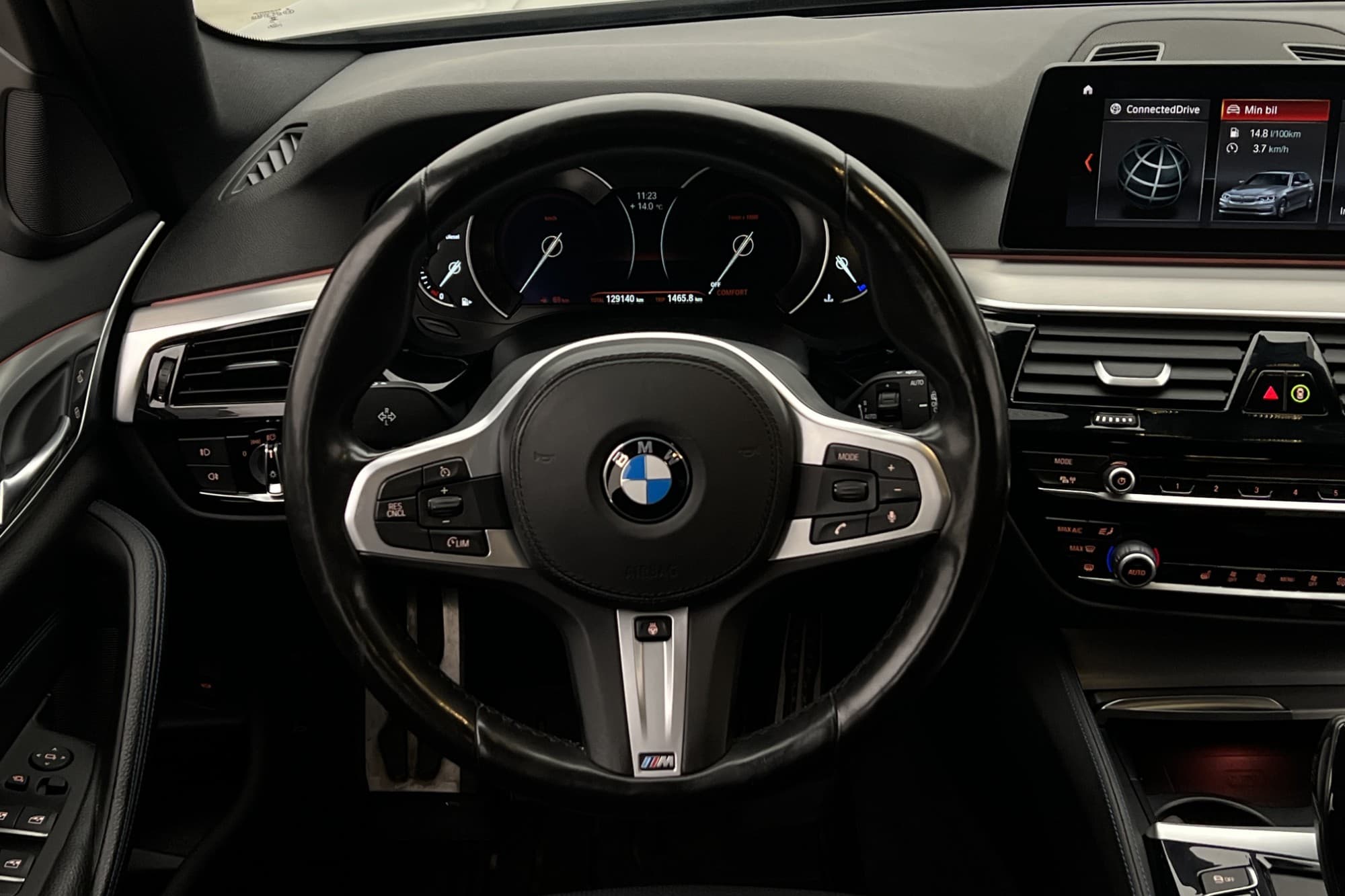 BMW 520 d xDrive Touring M Sport Cockpit HiFi Kamera Drag