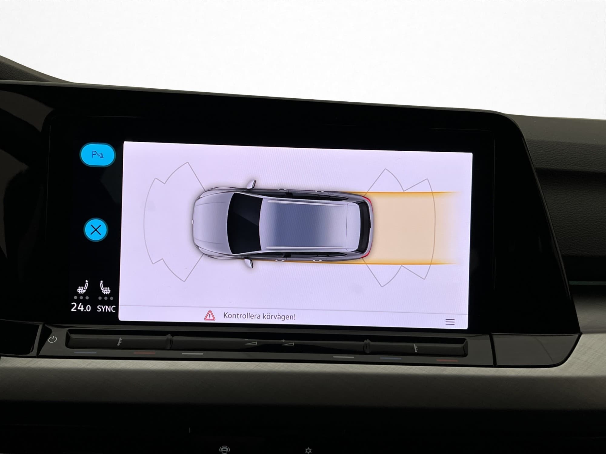 Volkswagen Golf SC TGI CarPlay Värmare Sensorer Ambient MOMS