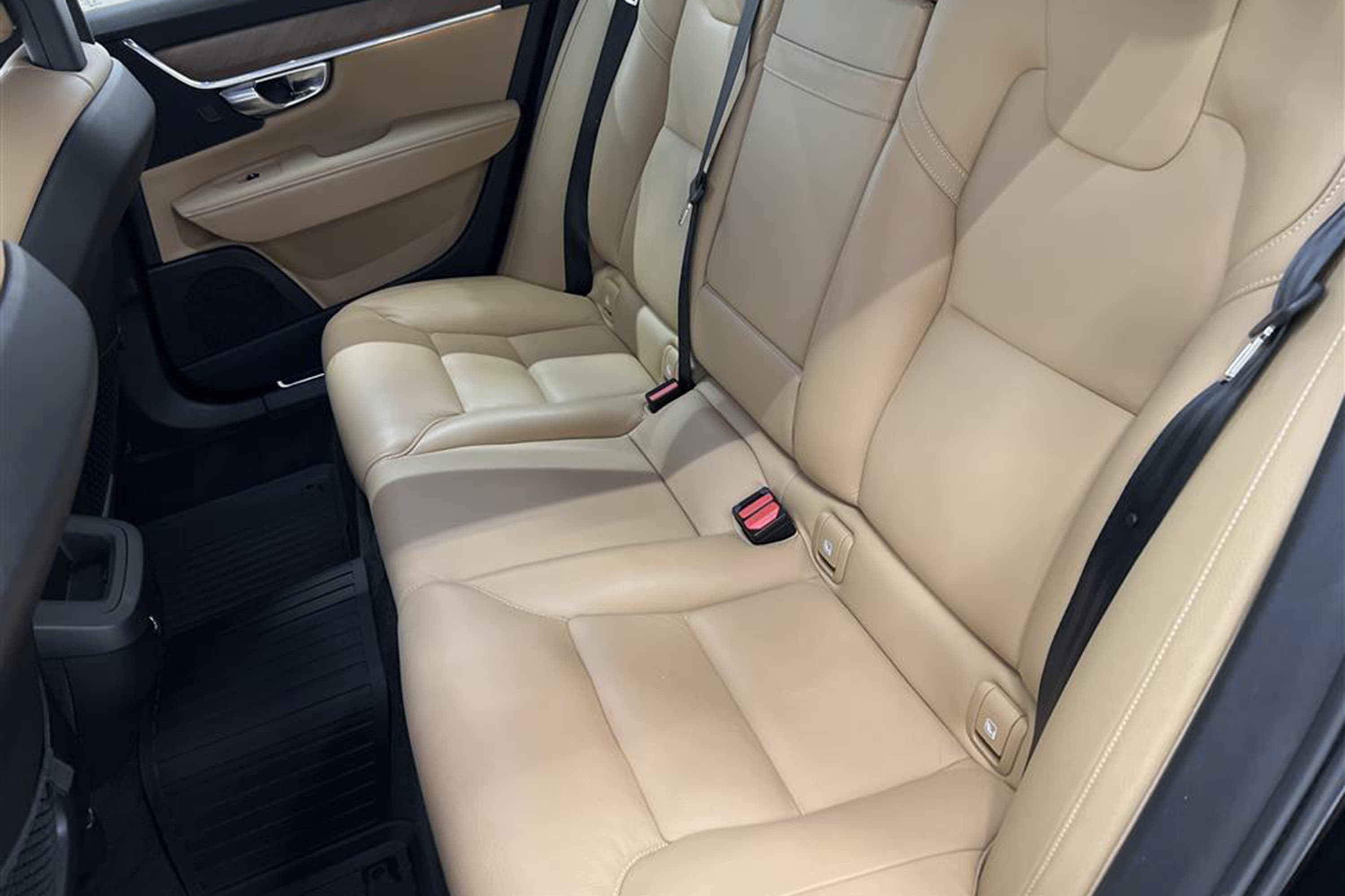 Volvo V90 D4 190hk Inscription D-Värm VOC Skinn GPS Draginteriör