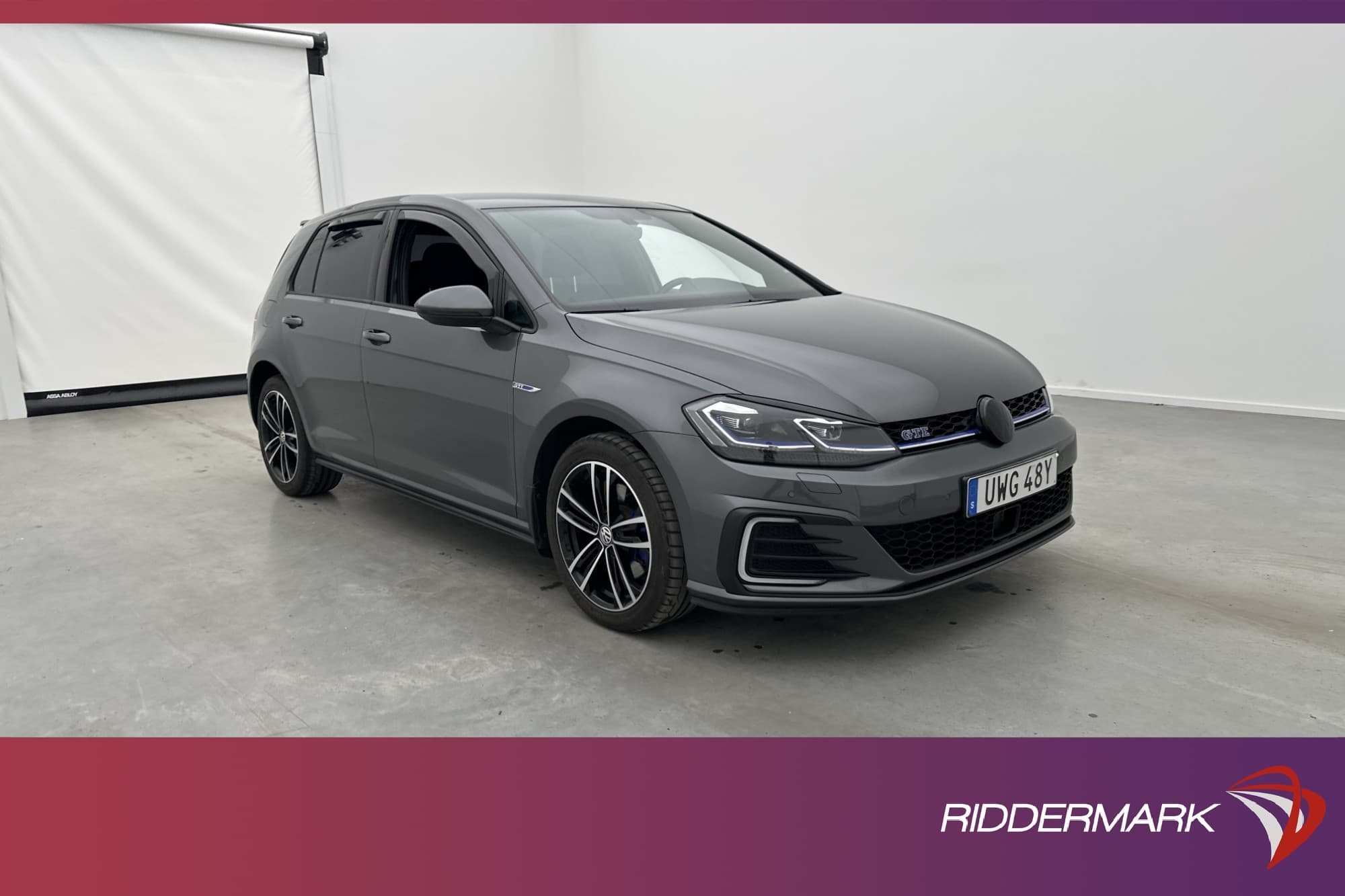 Volkswagen Golf GTE 204hk