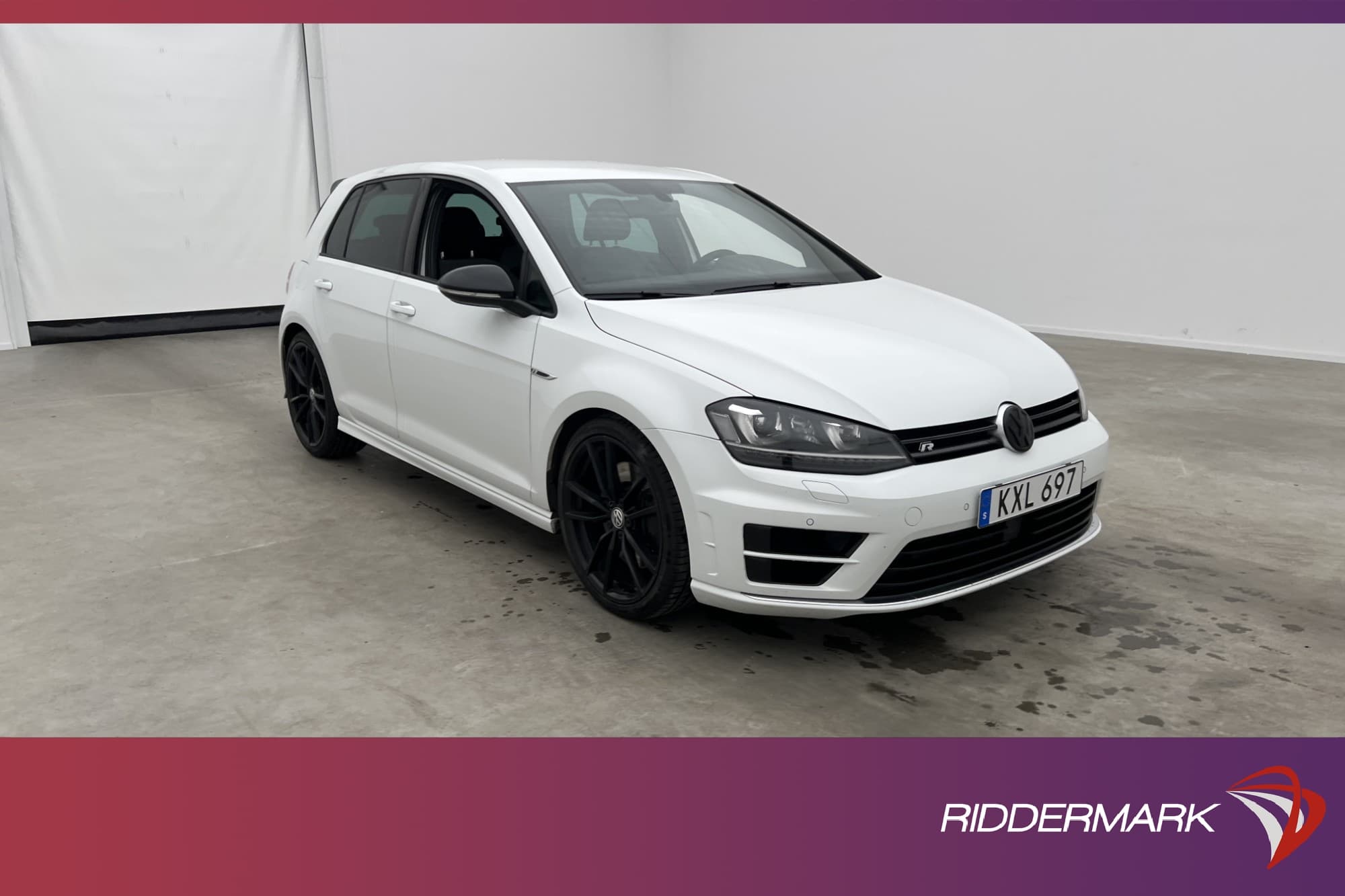 Volkswagen Golf R 4M 300hk