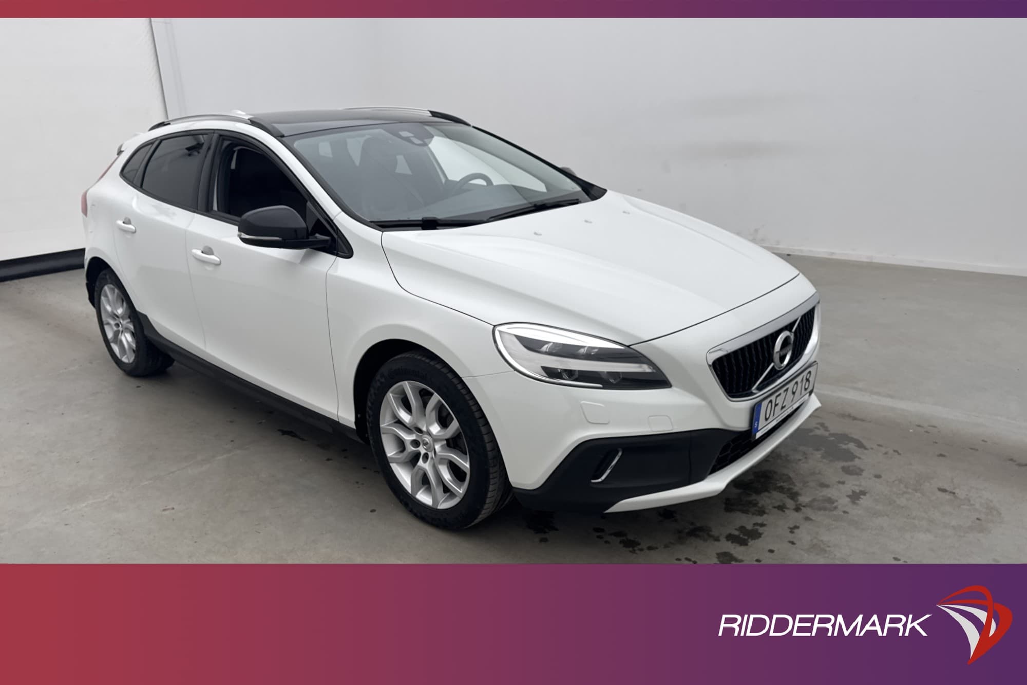 Volvo V40 Cross Country D3 Summum VOC Panorama Dragkrok