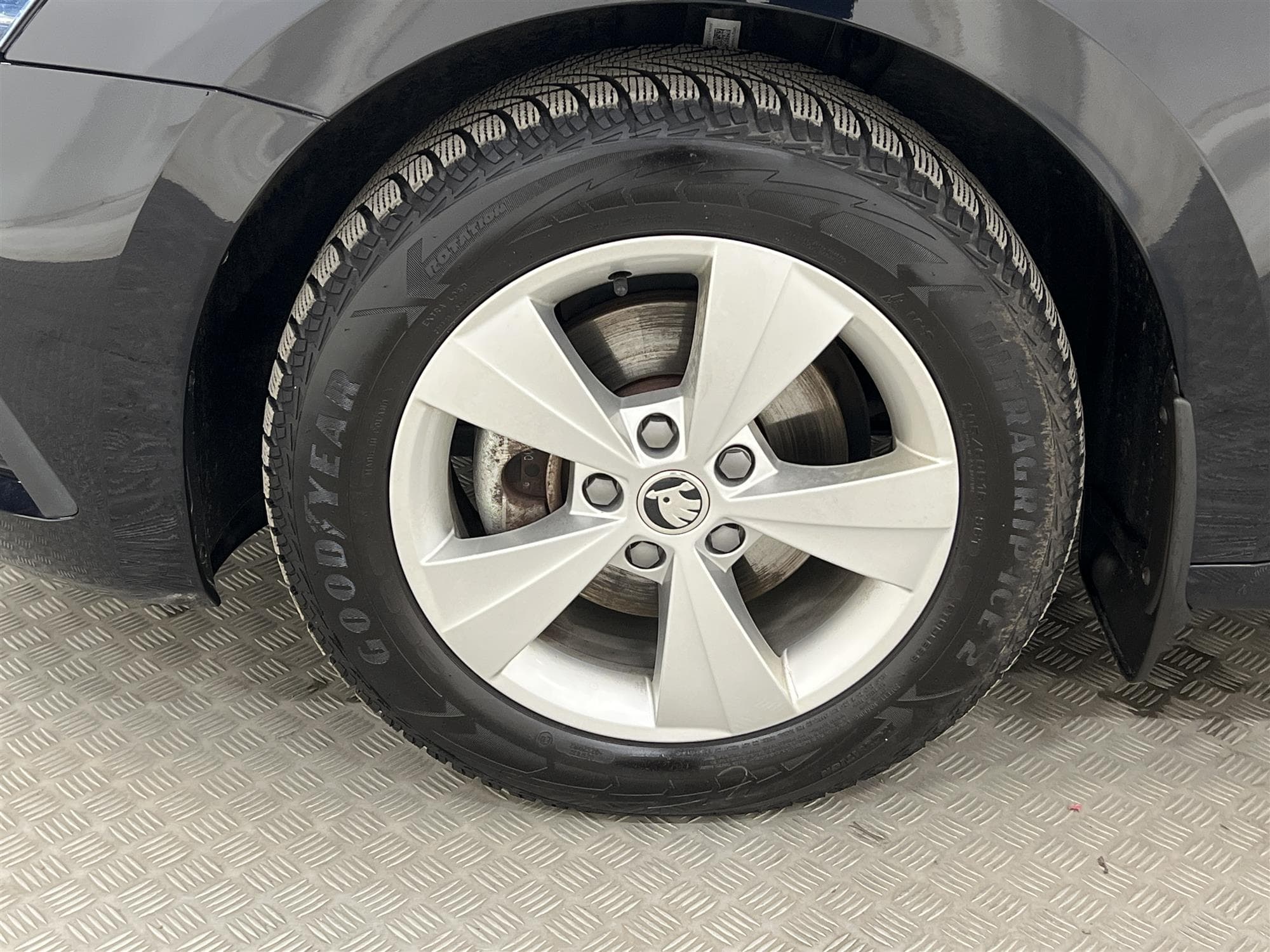 Skoda Octavia Kombi 1.0 TSI m-HEV 110hk Värmare Kamera Drag