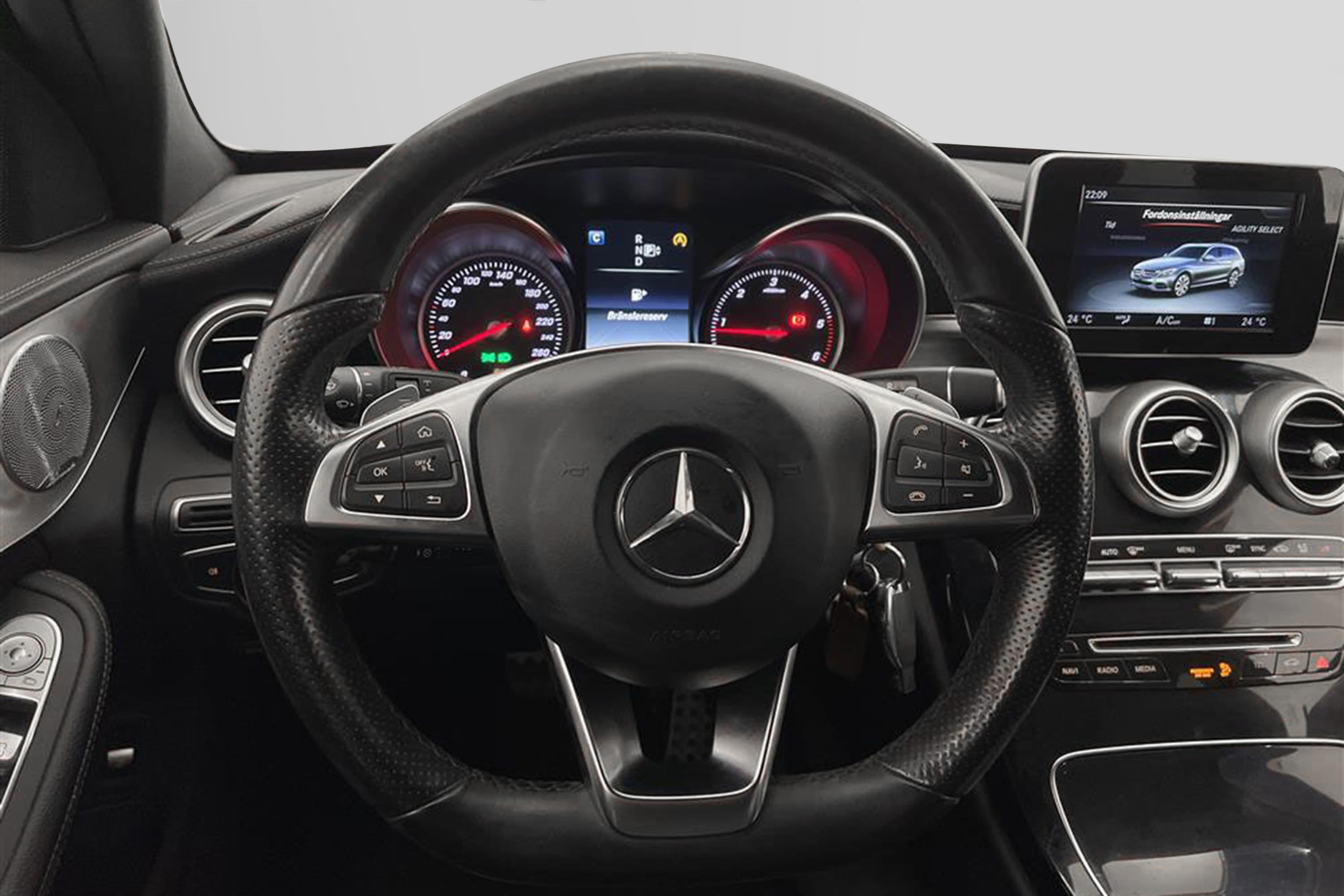 Mercedes-Benz C 250 AMG 204hk 4MATIC Skinn Burmester Draginteriör