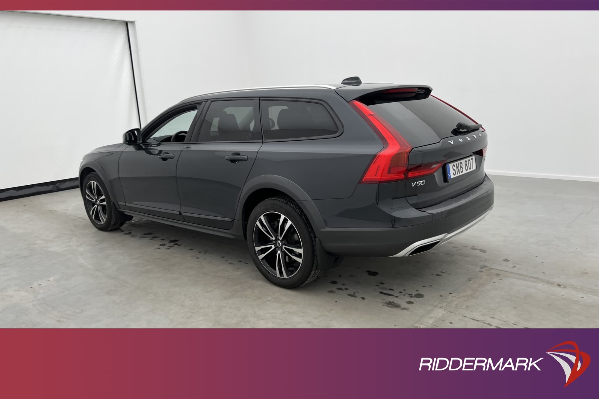Volvo V90 Cross Country D4 AWD