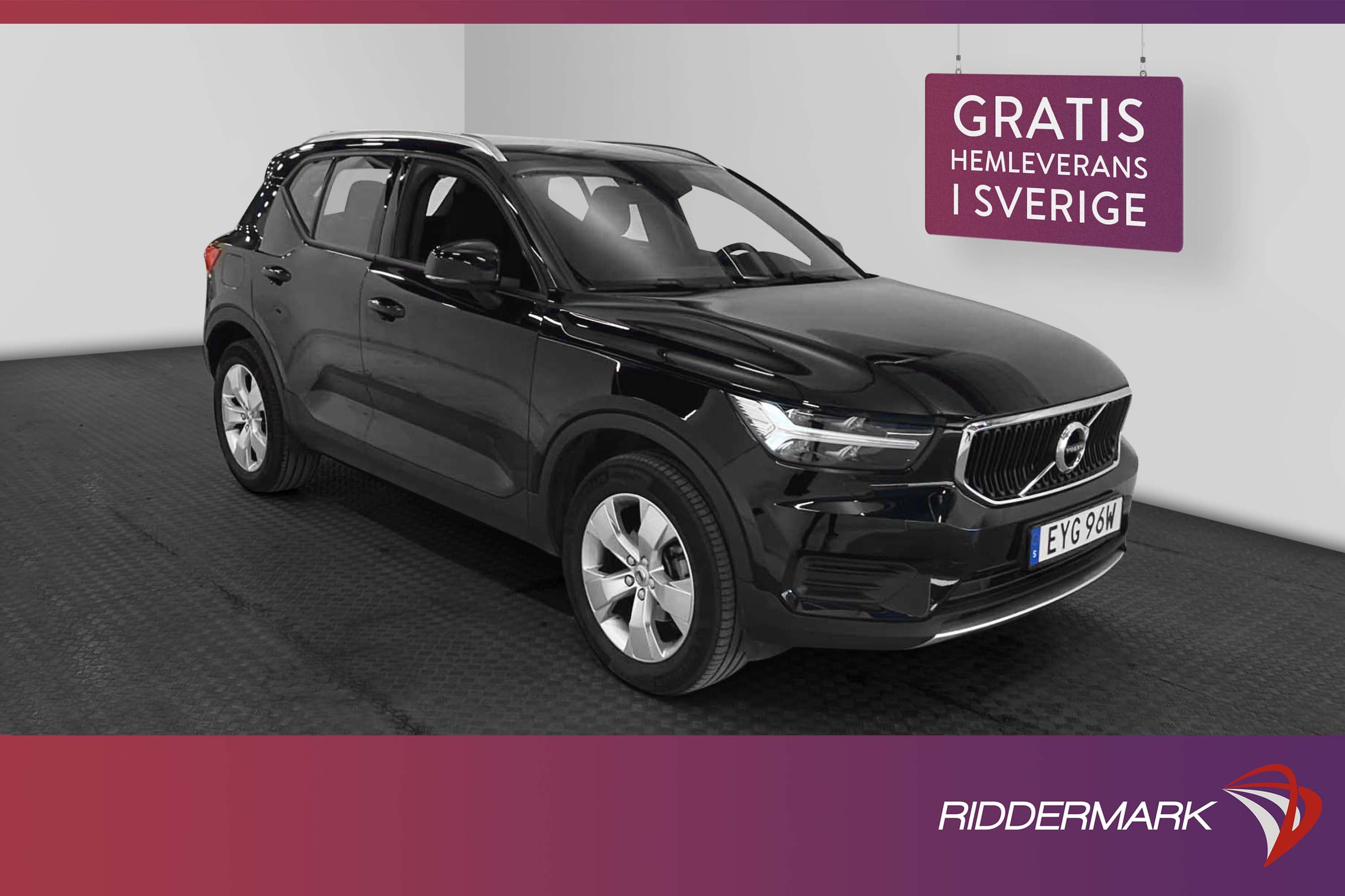 Volvo XC40 T2 129hk Momentum VOC Värmare Kamera Drag Carplay