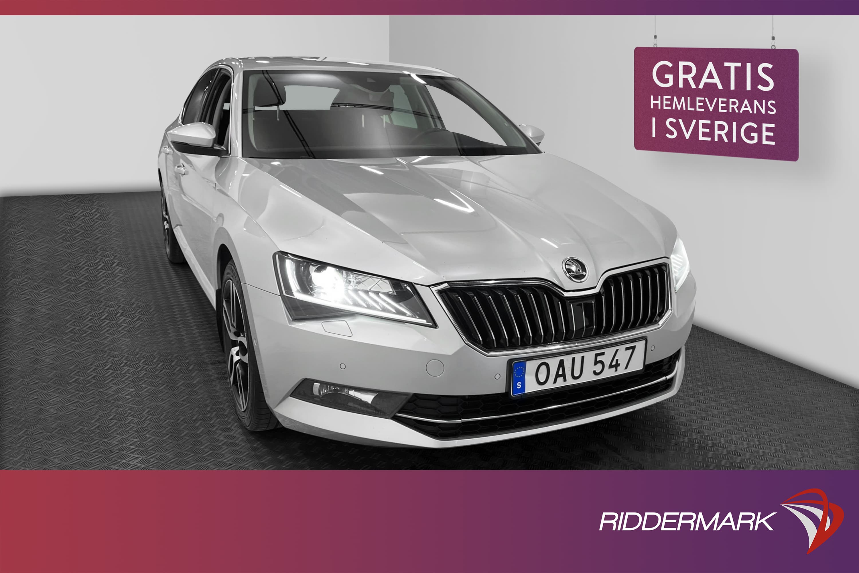 Skoda Superb 2.0 TDI 190hk Style D-Värm Backkamera Navi Drag