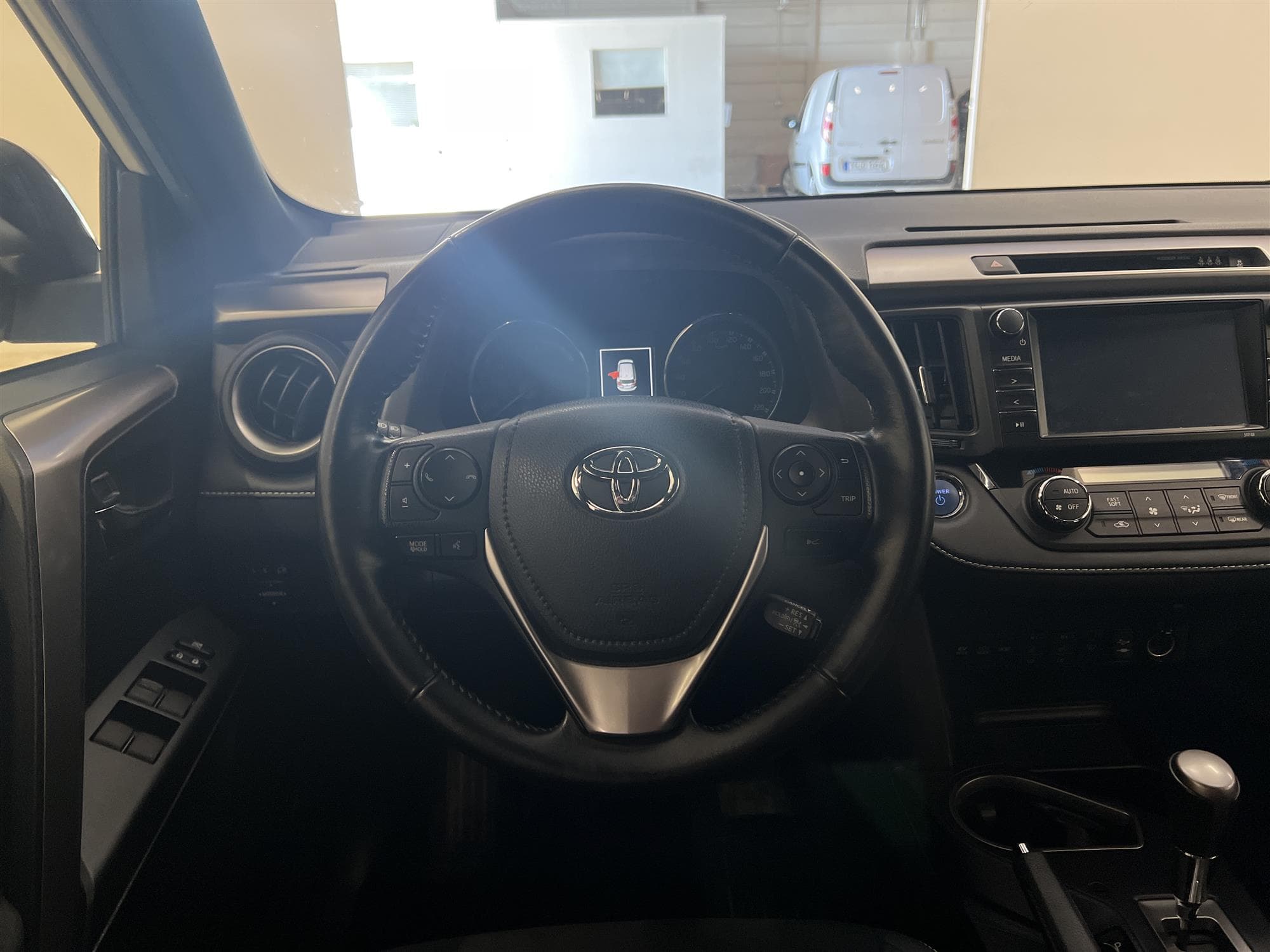 Toyota RAV4 Hybrid 2.5 AWD 197hk 1 Bruk Drag B-Kam Keyless 