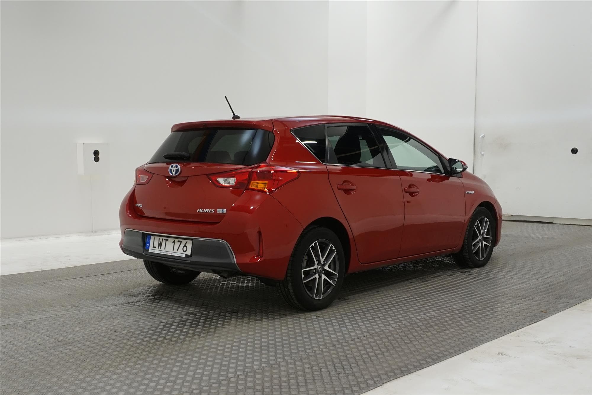 Toyota Auris Hybrid e-CVT 136hk 1 Brukare B-Kam 0,39L/mil