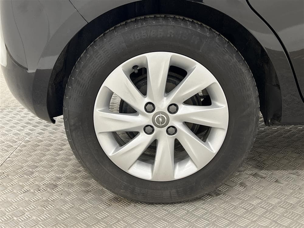 Opel Corsa 1.4 90hk Välservad Sensorer Rattvärme 0,51l/mil