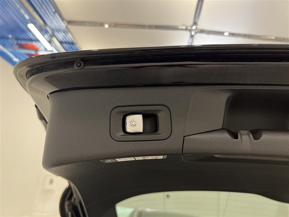Mercedes-Benz C 220d 194hk    AMG Pano Burmester Cockpit 360interiör