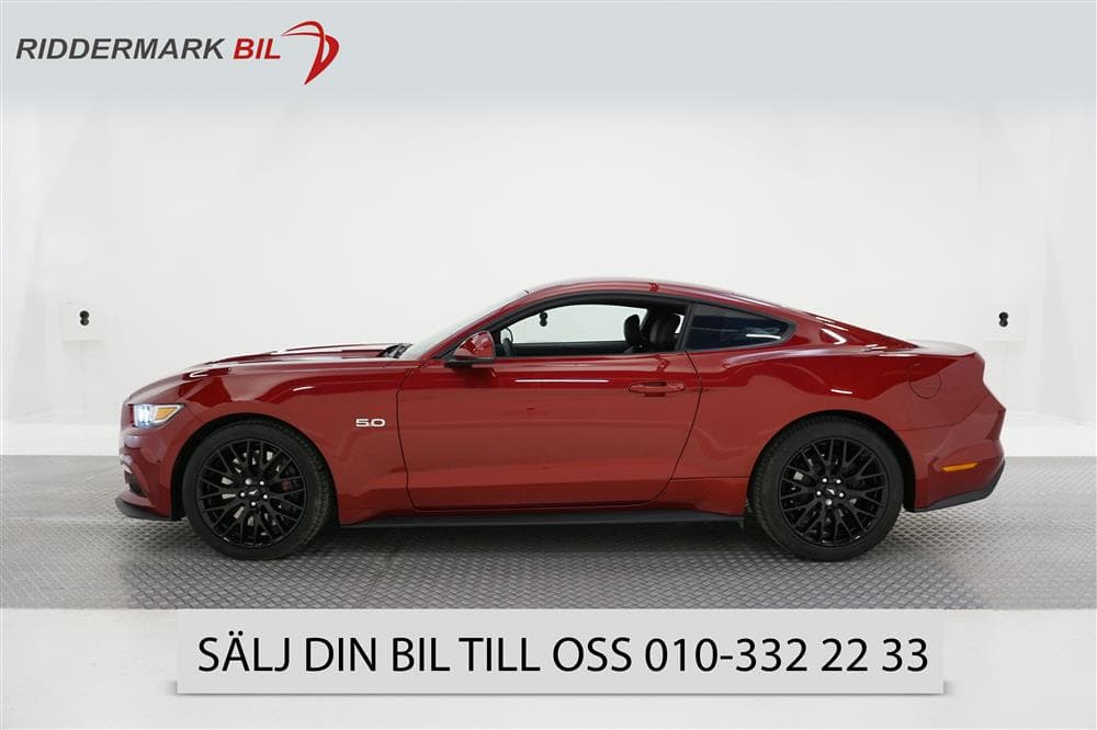 Ford Mustang GT V8 Fastback 421hk
