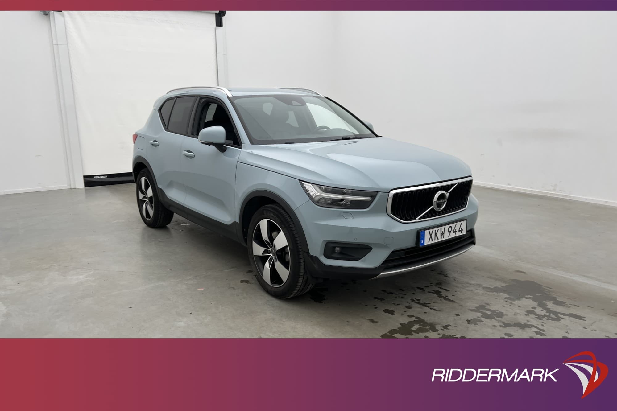Volvo XC40 D4 AWD 190hk Momentum Skinn 360° Navi BLIS Drag